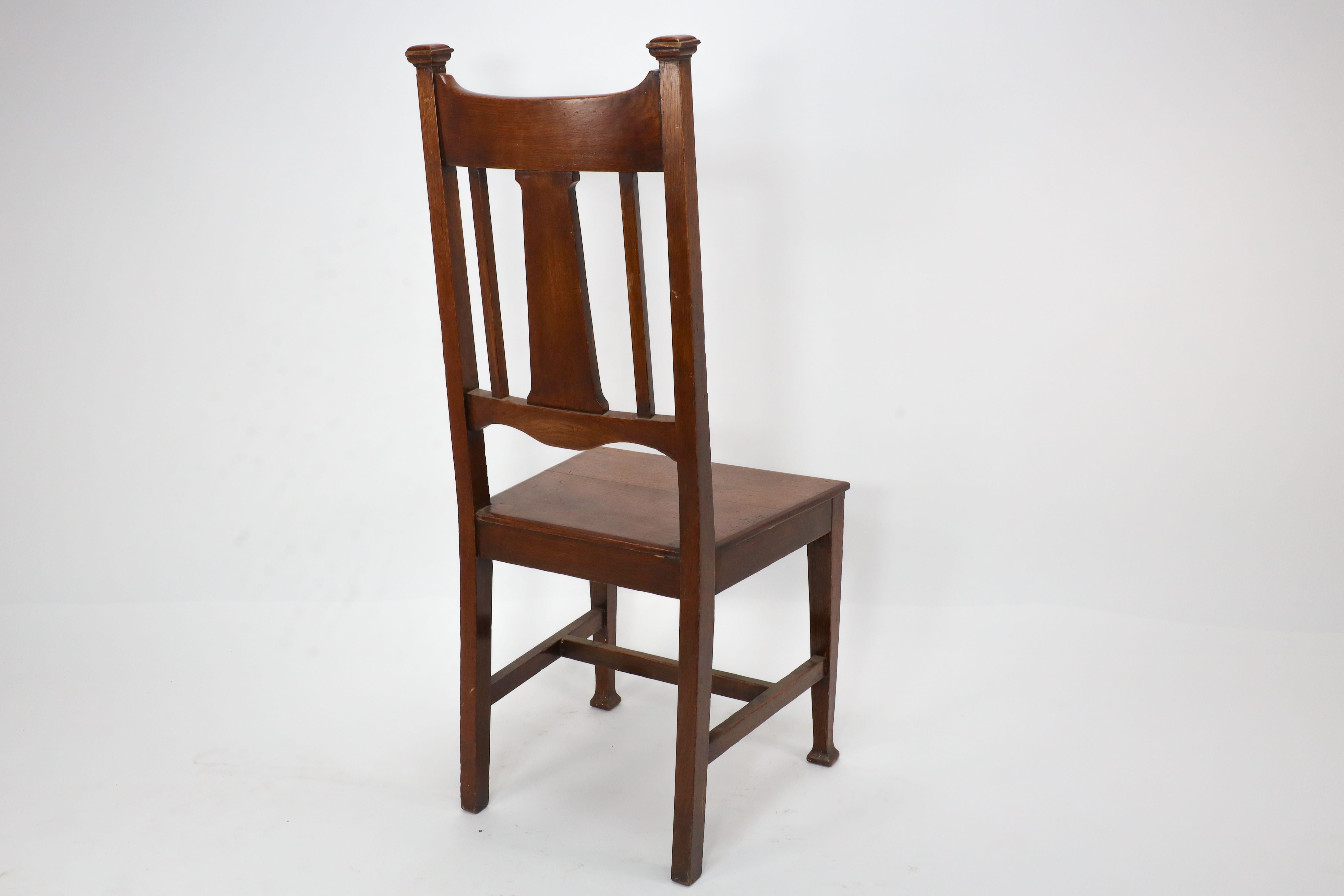 Shapland and Petter. A top quality Glasgow school oak Arts and Crafts hall chair For Sale 13
