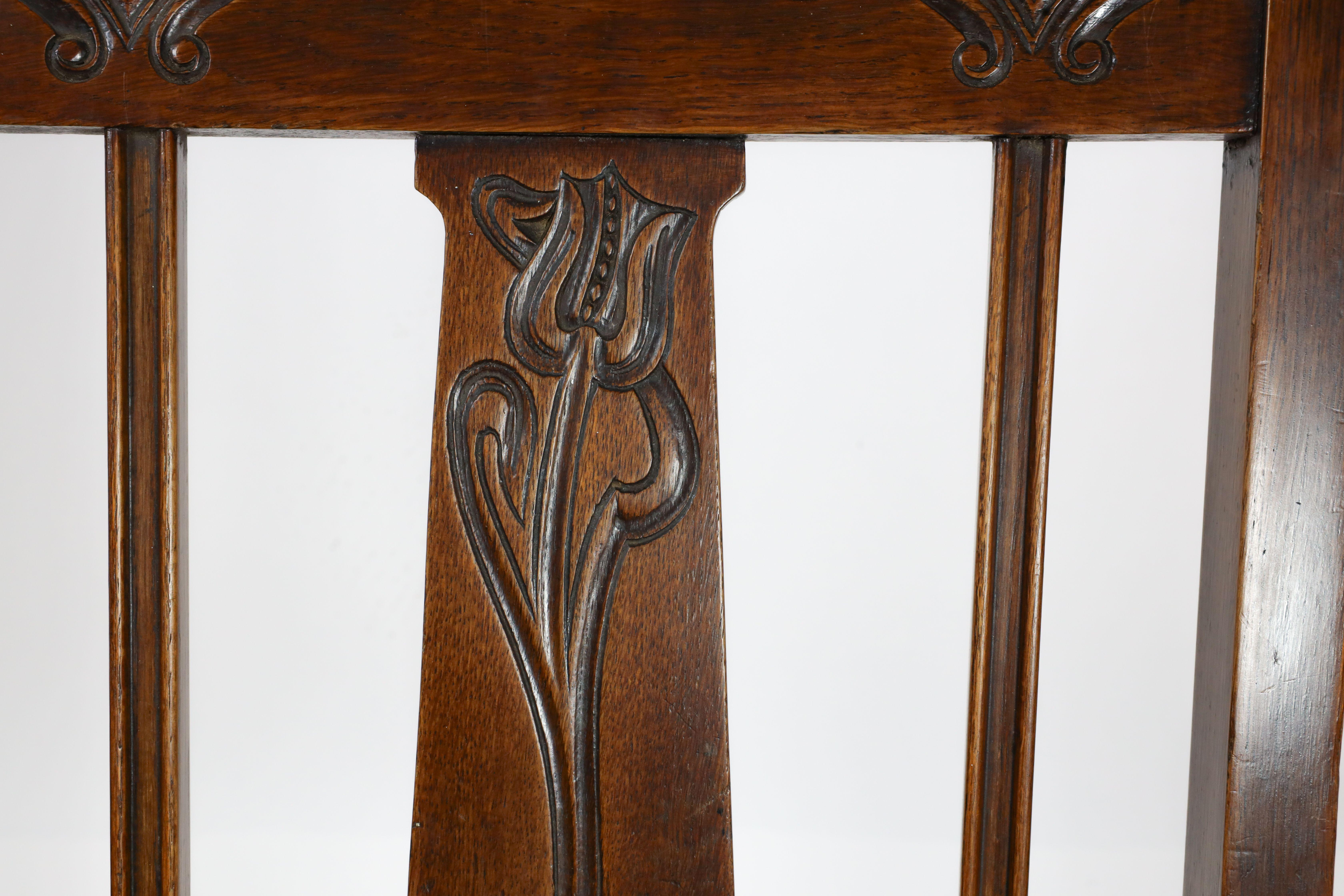 Oak Shapland and Petter. A top quality Glasgow school oak Arts and Crafts hall chair For Sale