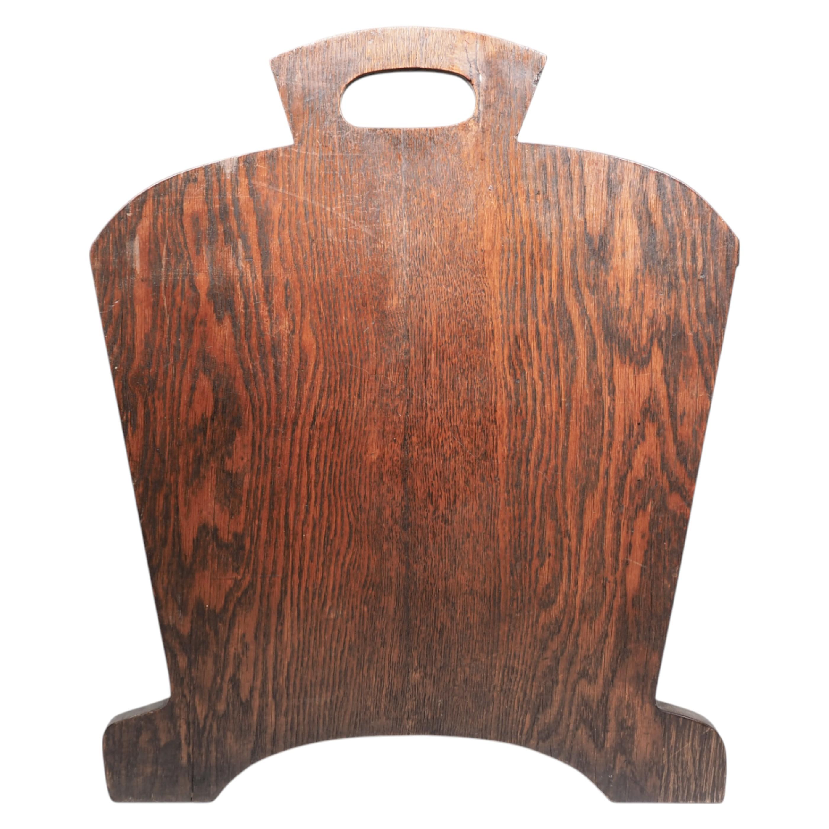 Shapland & Petter oder Liberty & Co., attri. Arts and Crafts Deckenkiste aus Eiche im Angebot 3