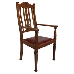 Shapland & Petter. Tres sillones de comedor Arts and Crafts de roble