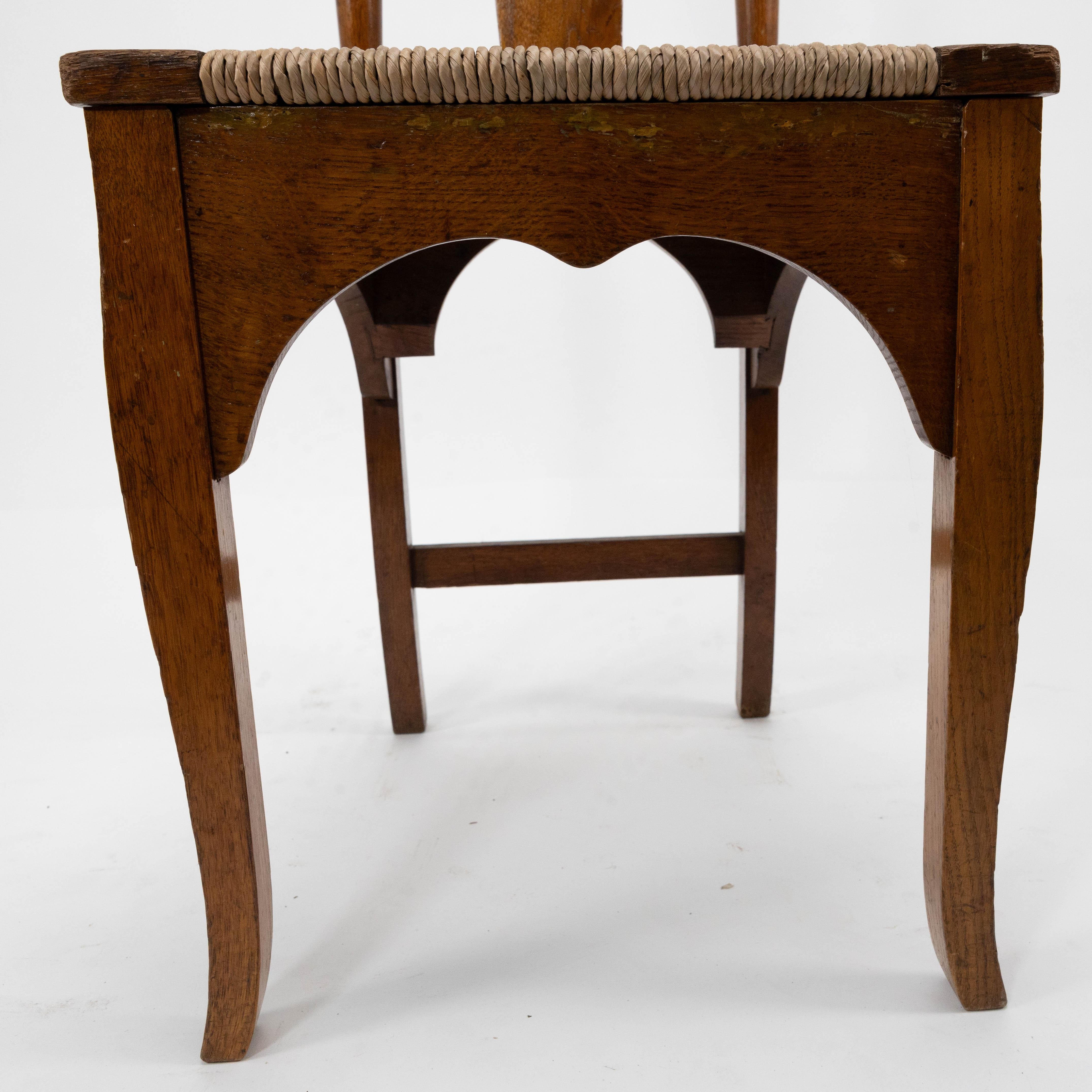 Shapland & Petter a Pair of Arts & Crafts Oak Dining Chairs with Pierced Hearts For Sale 4