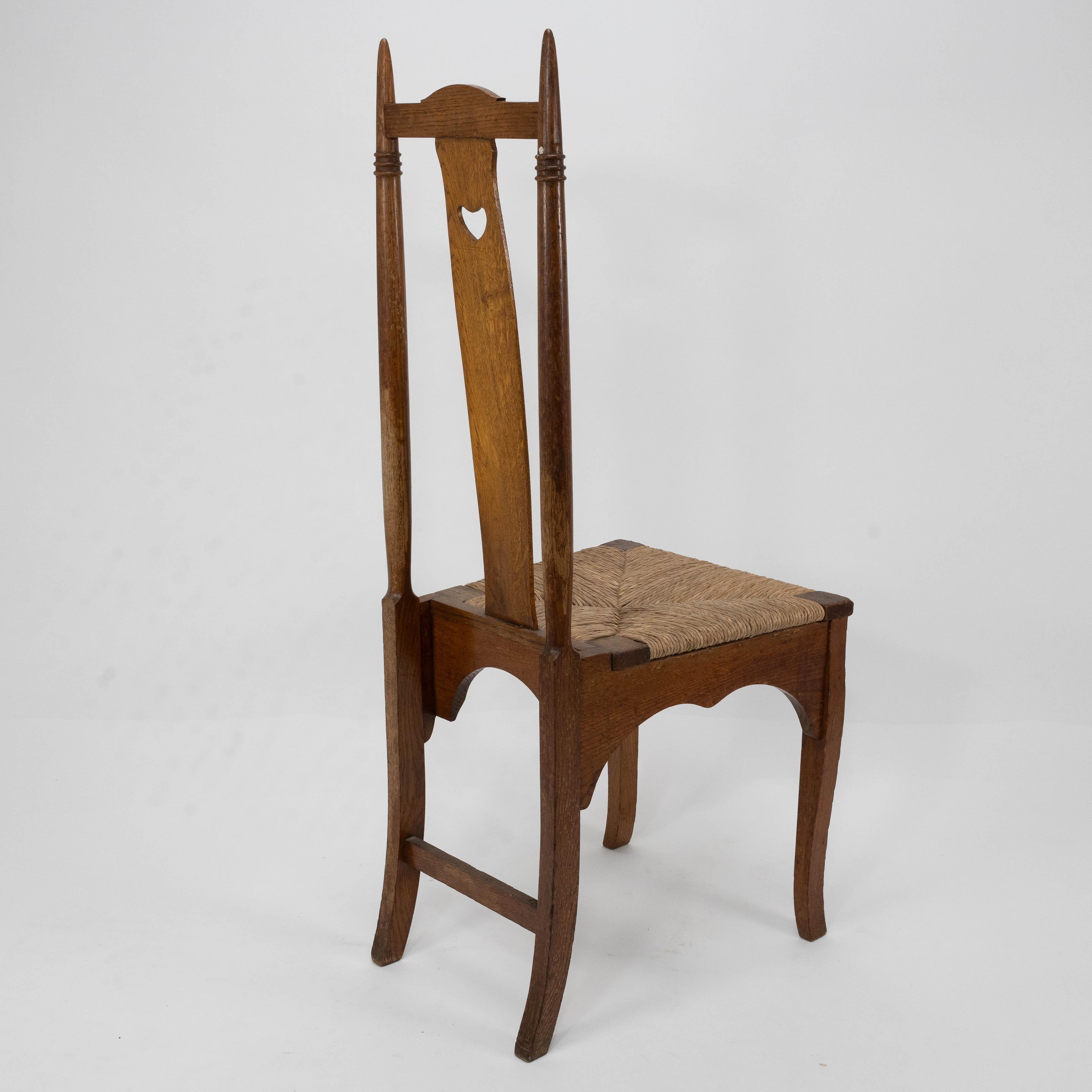 Shapland & Petter a Pair of Arts & Crafts Oak Dining Chairs with Pierced Hearts For Sale 5