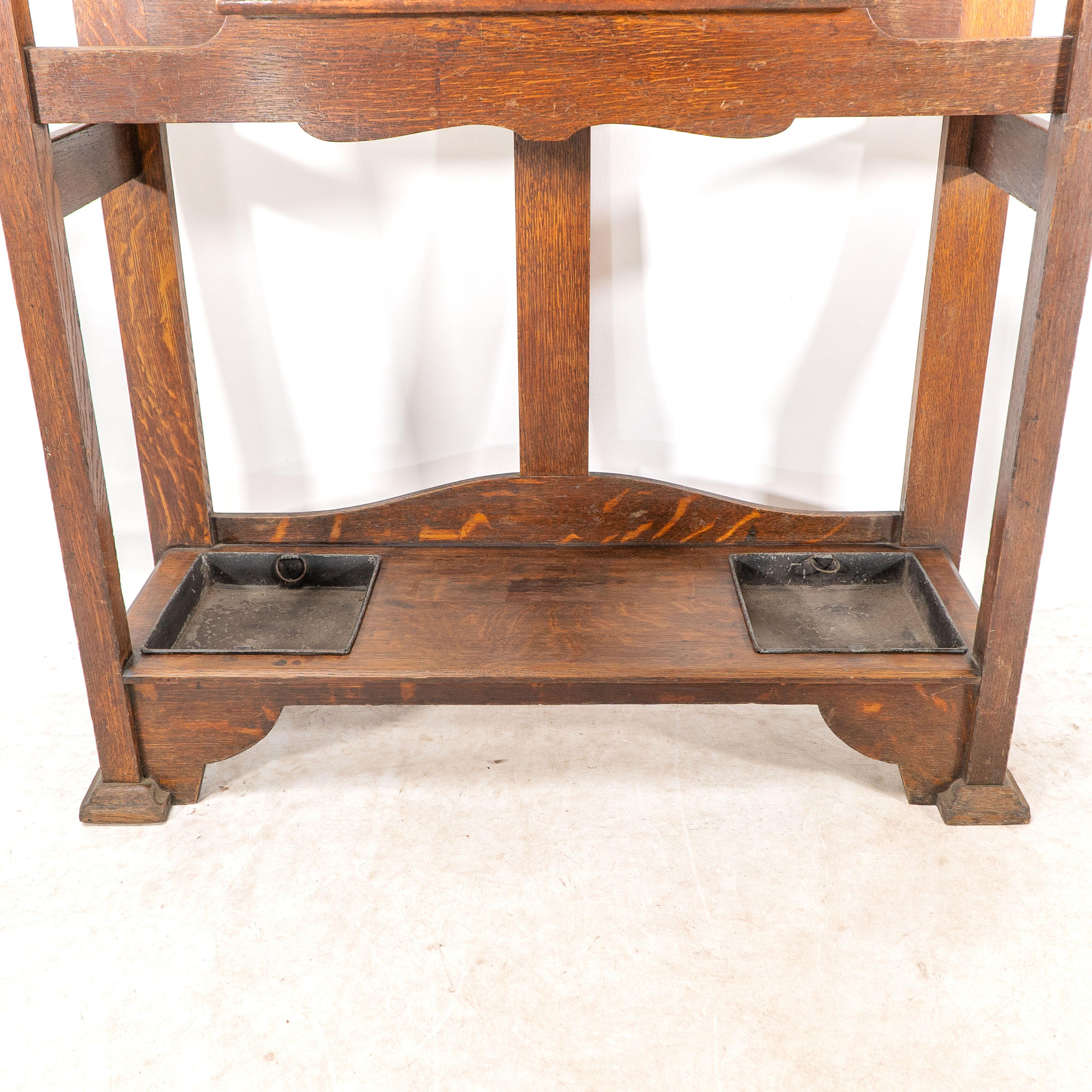 Shapland & Petter. An Arts & Crafts oak hallstand with mirror and copper panel For Sale 3
