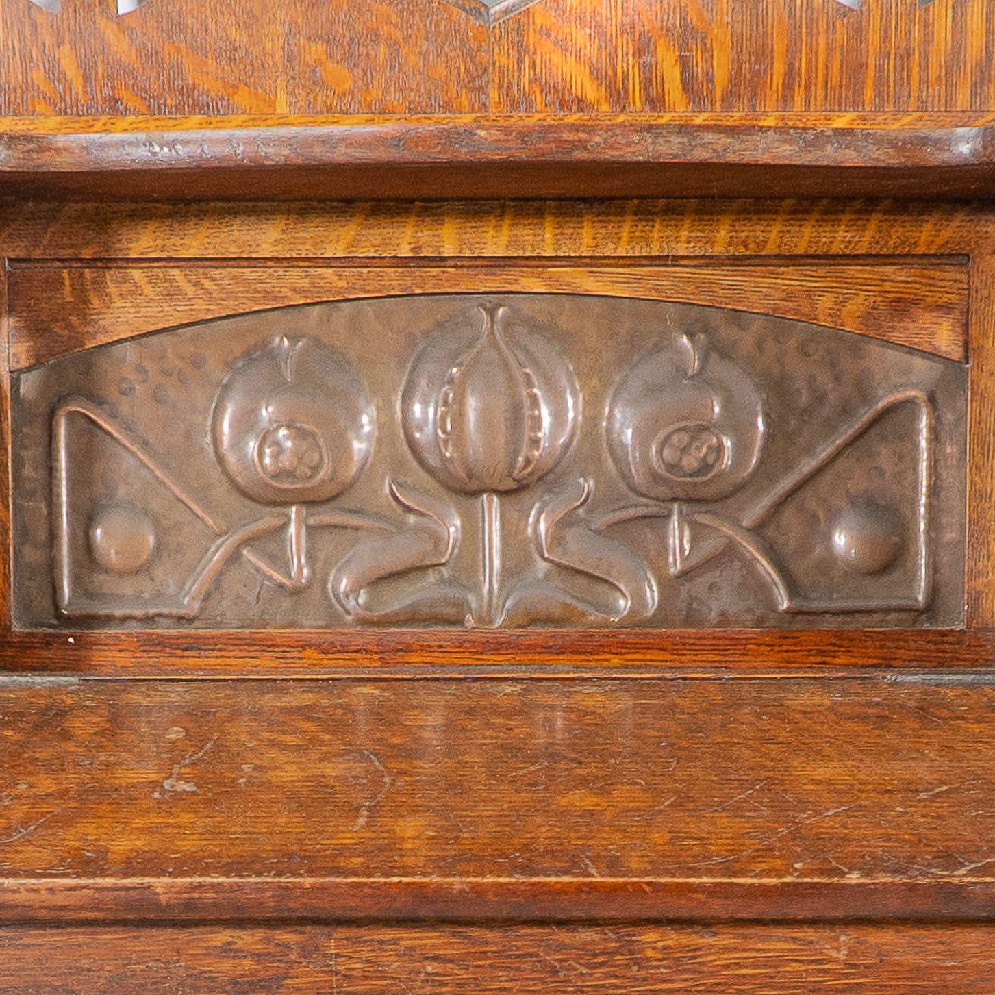 Shapland & Petter. An Arts & Crafts oak hallstand with mirror and copper panel For Sale 2