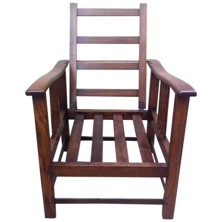 Shapland & Petter Arts & Crafts Oak Reclining Armchair with Shaped Extended Arms For Sale