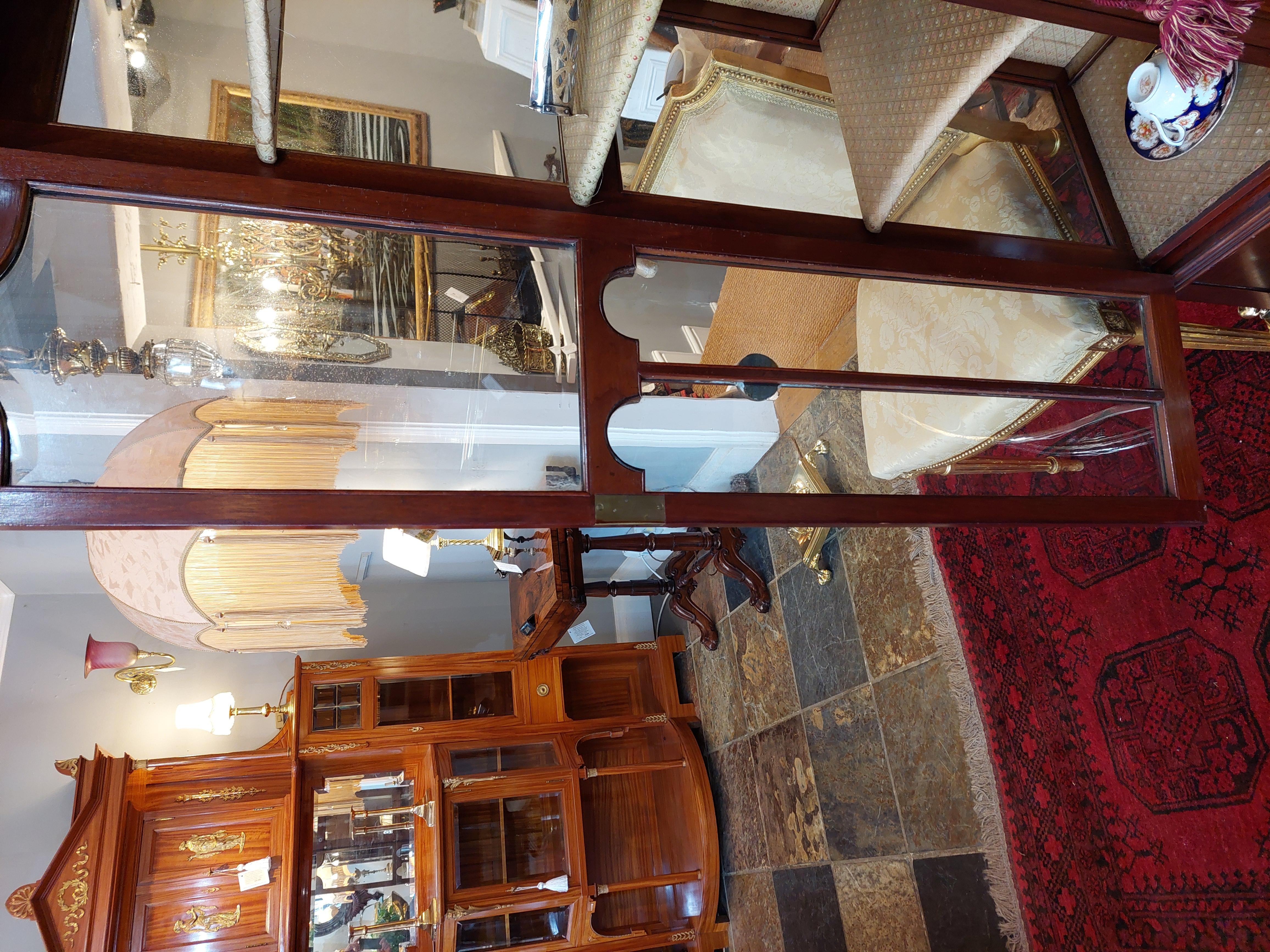 Shapland & Petter Edwardian Mother of Pearl Inlaid Mahogany Display Cabinet For Sale 1