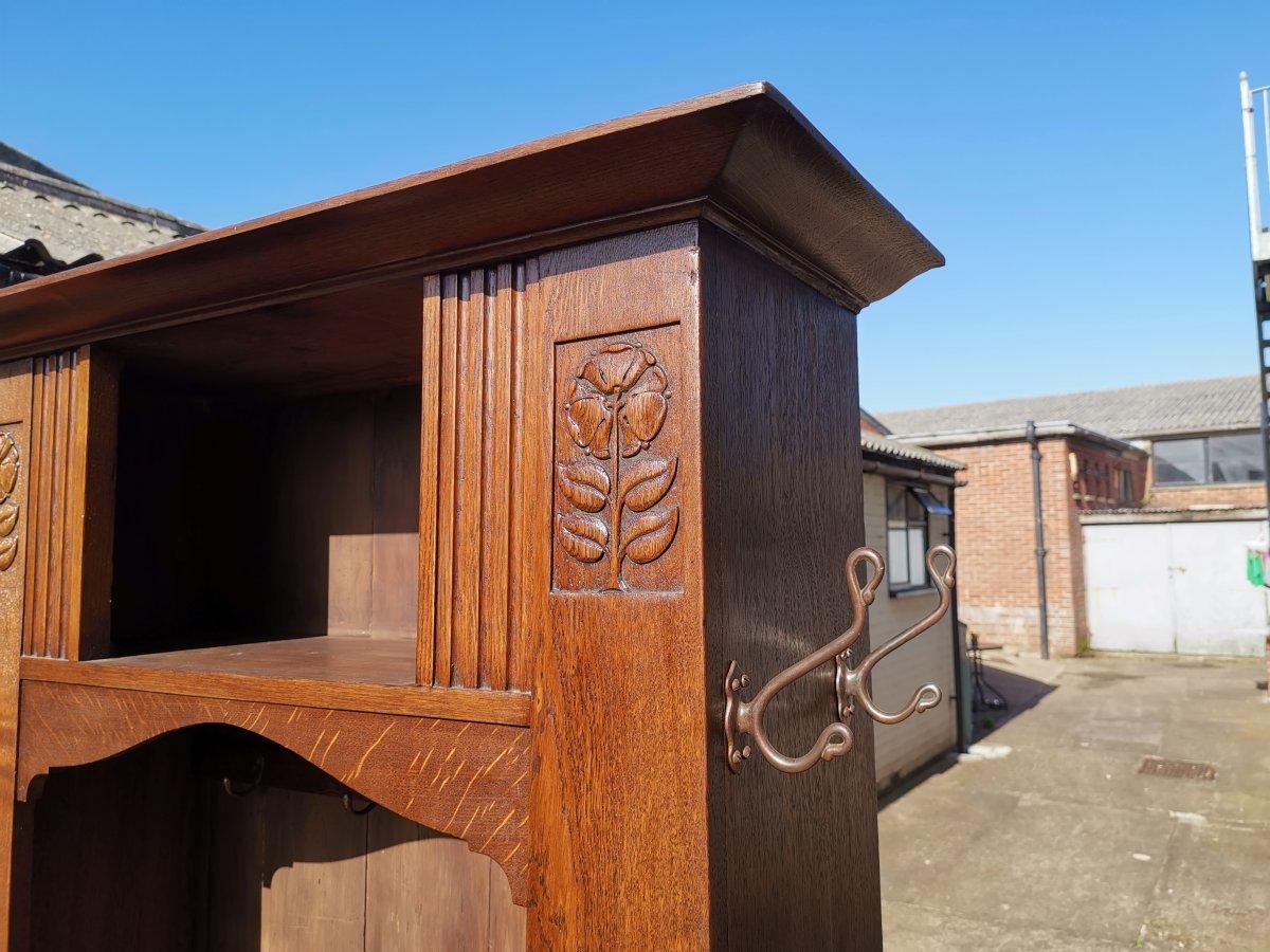 Shapland & Petter, Style of MH Baillie Scott, an Arts & Crafts Oak Hall Cupboard For Sale 2