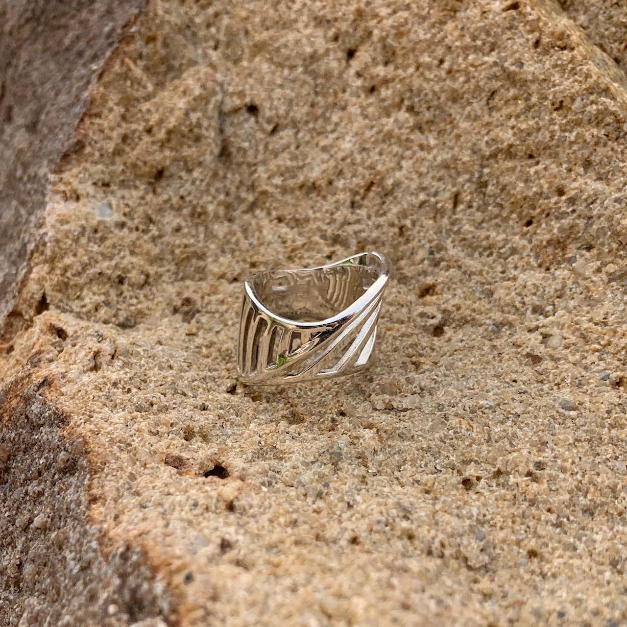 Contemporary Silver Ring  For Sale 1