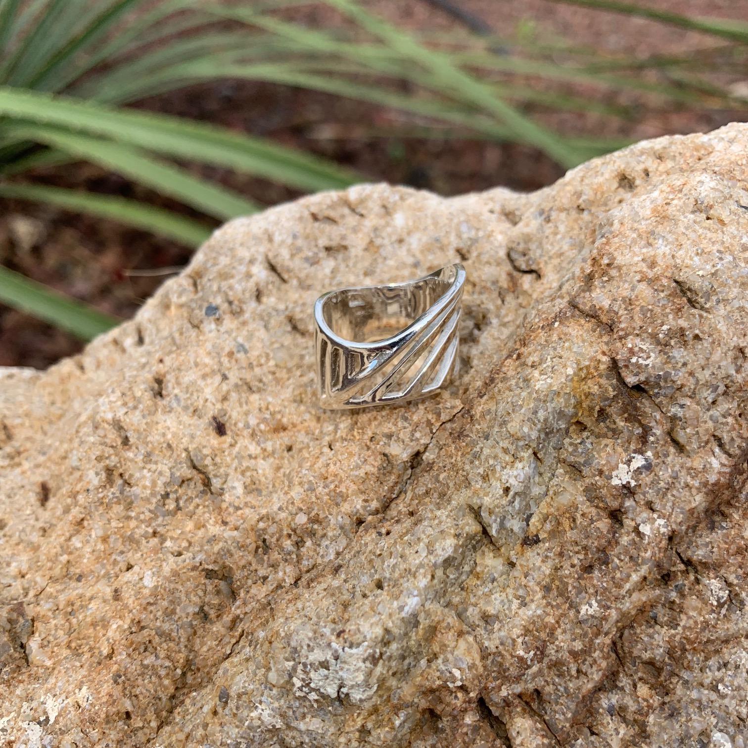Women's or Men's Contemporary Silver Ring  For Sale