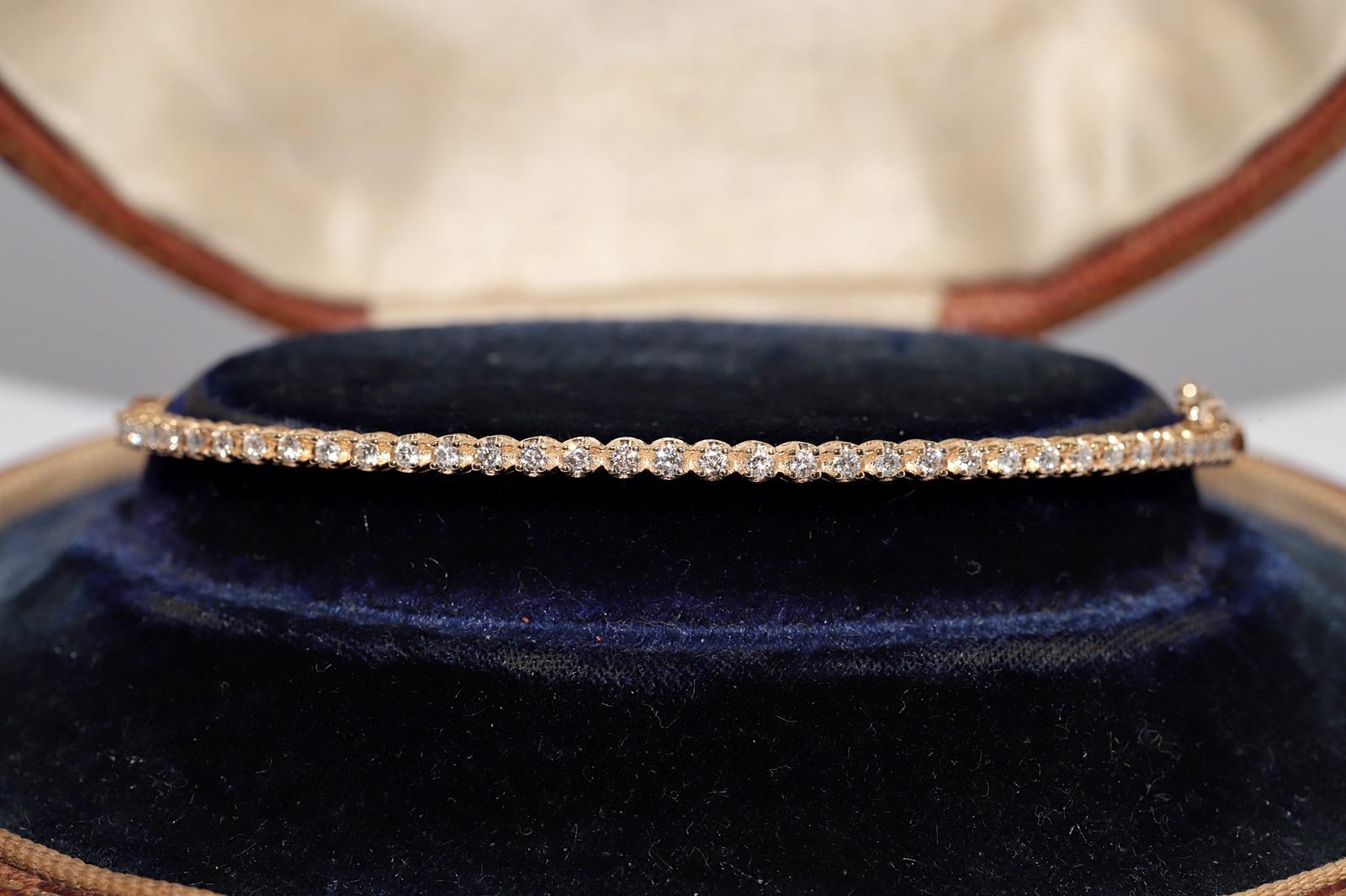 Teilen Sie Vintage CIRCA 1990er 14k Gold natürlichen Diamanten verziert Armreif Armband im Zustand „Gut“ im Angebot in Fatih/İstanbul, 34