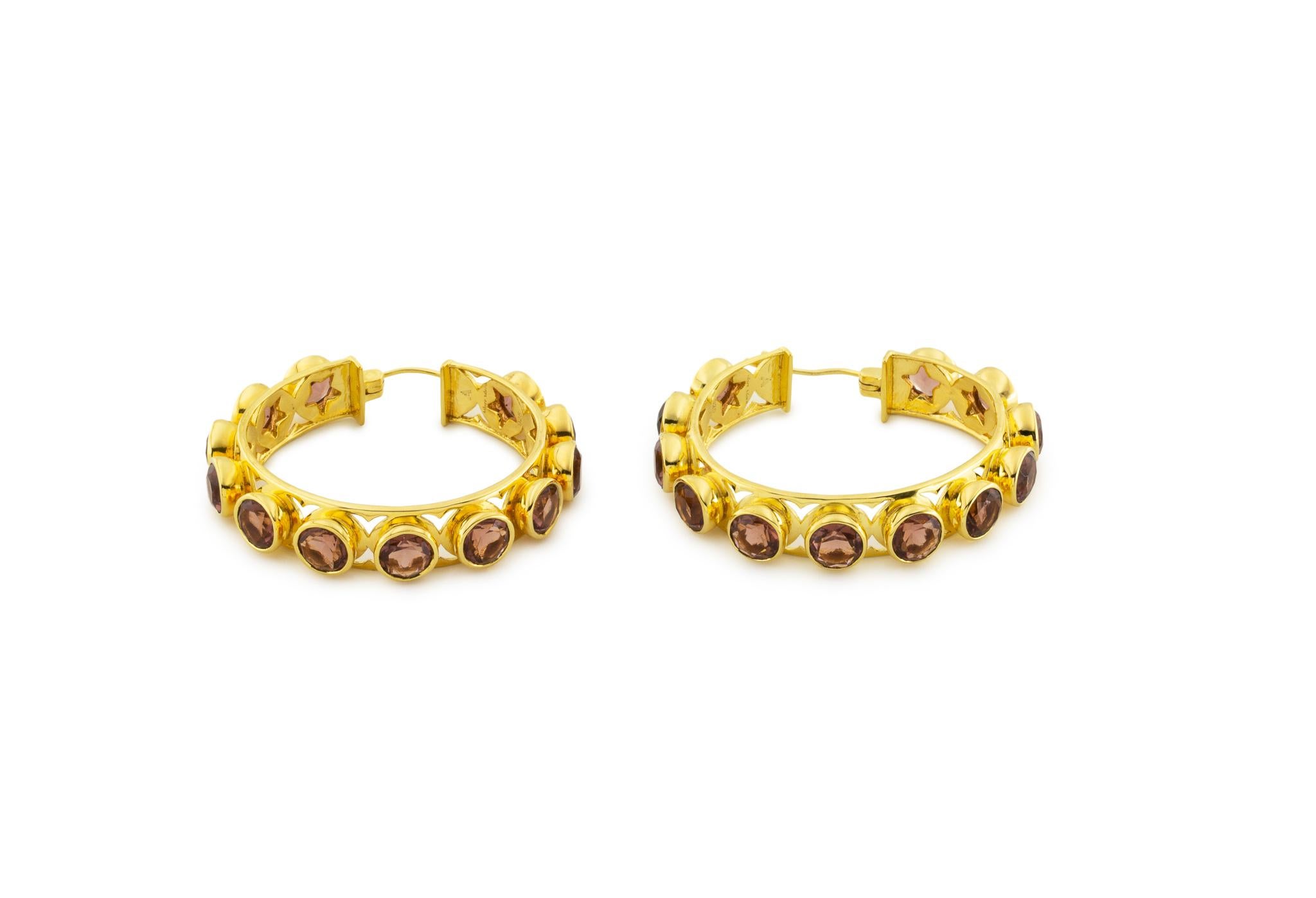 Shari Hoop Earrings in 18K Gold with Multicolored Gemstones For Sale 3