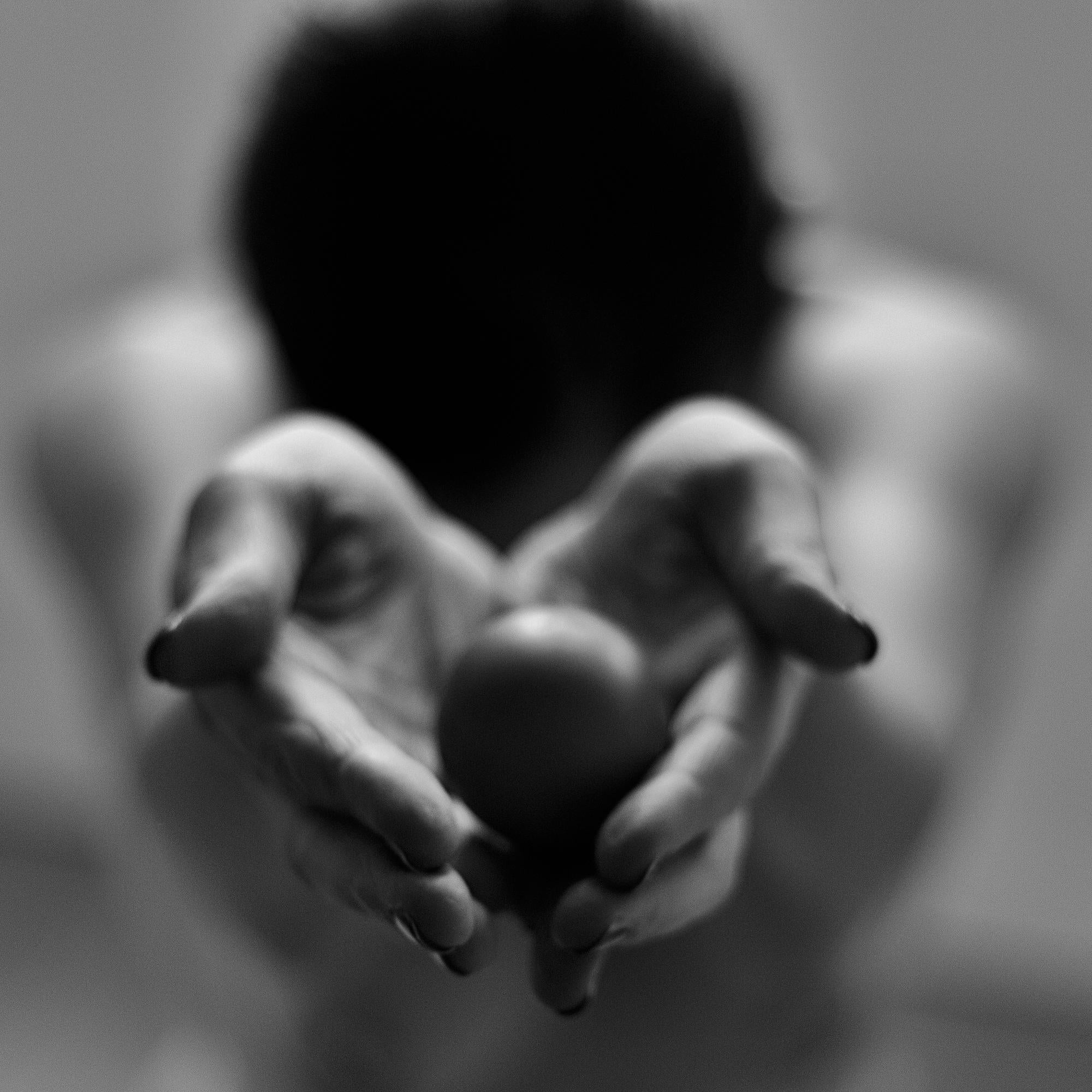 Figurative Photograph di Shari Yantra Marcacci - Dal viaggio