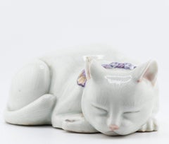 Sharing with you this amazing Japanese Kutani model of a recumbent Cat