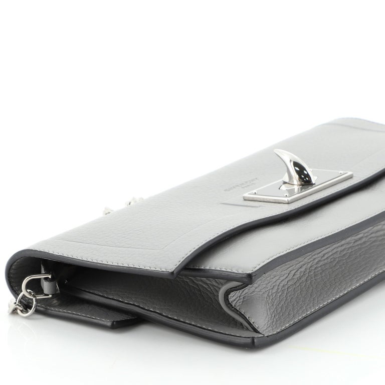 Shark Chain Wallet Leather For Sale at 1stdibs
