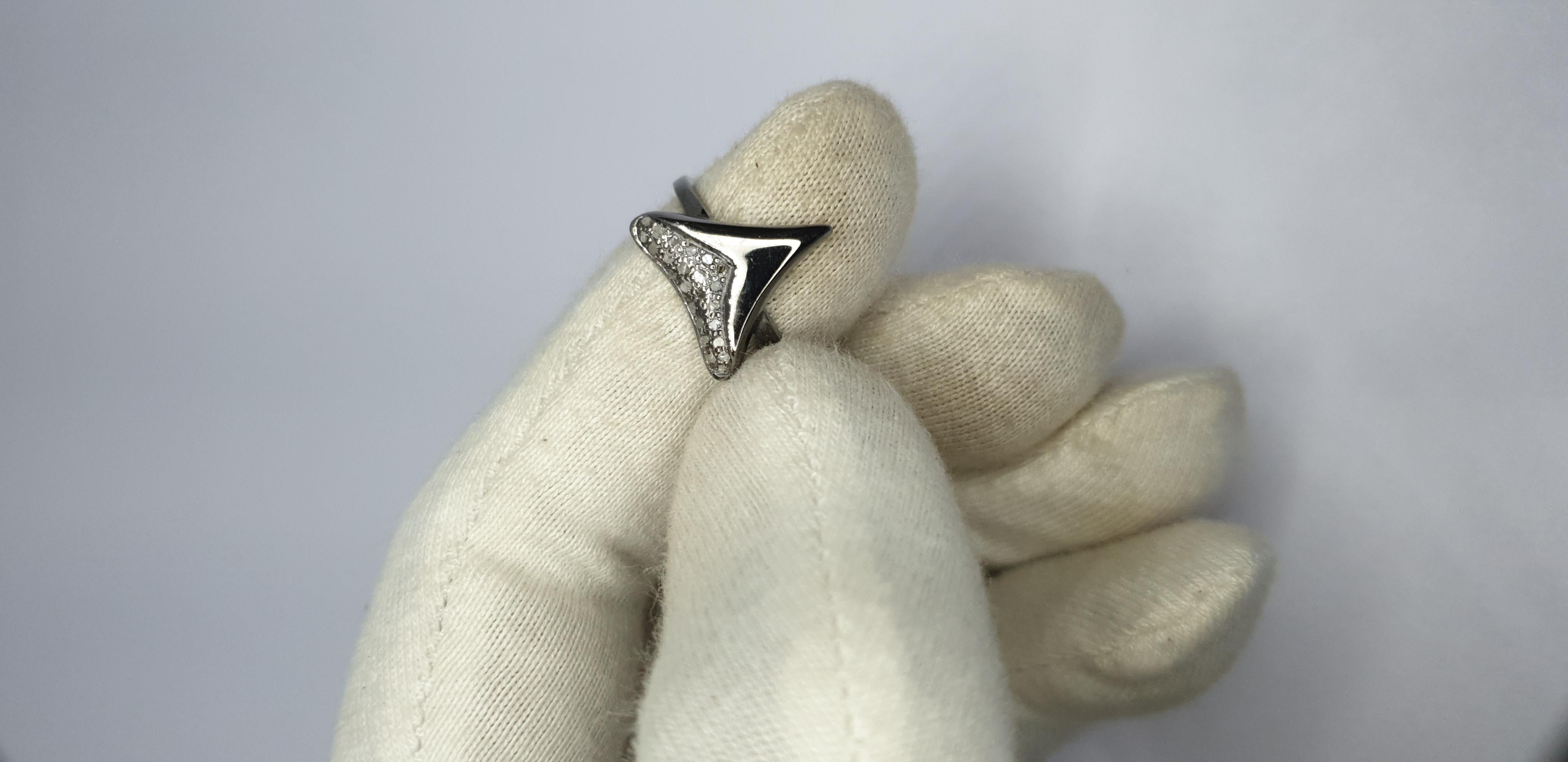 Art Deco Shark Tooth Ring Pave Diamond Birthday Gift Ring 925 Silver Diamond Present Ring For Sale