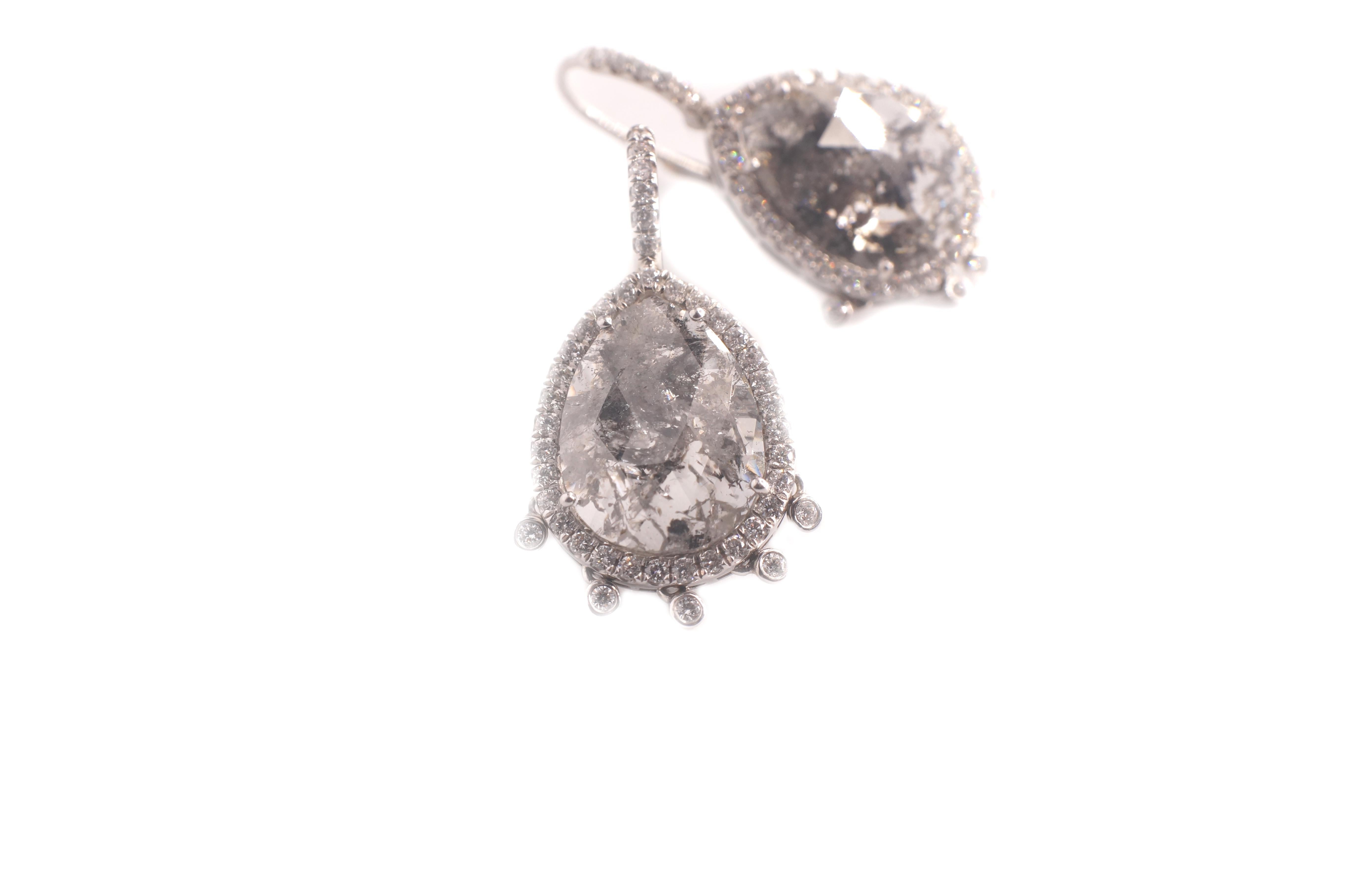 Sharon Khazzam Platinum Grey and White Diamond Shimmee® Eardrops In New Condition For Sale In Great Neck, NY