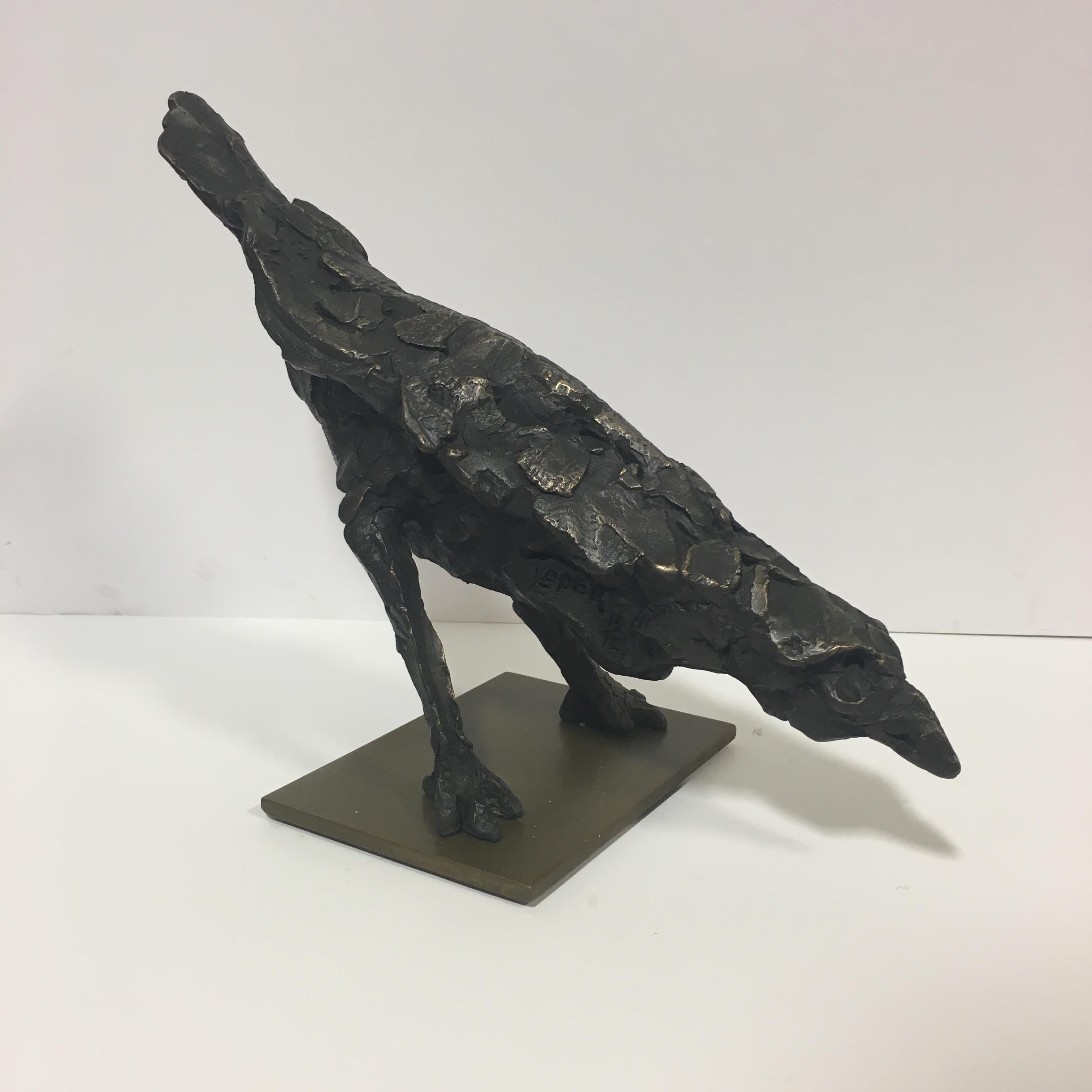 Figurative Sculpture de Sharon Loper - Saturno Mirlo 11/12