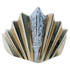 Sharp Half Scallop Design 14 Karat Yellow Gold Ring with Melee Diamond Accents