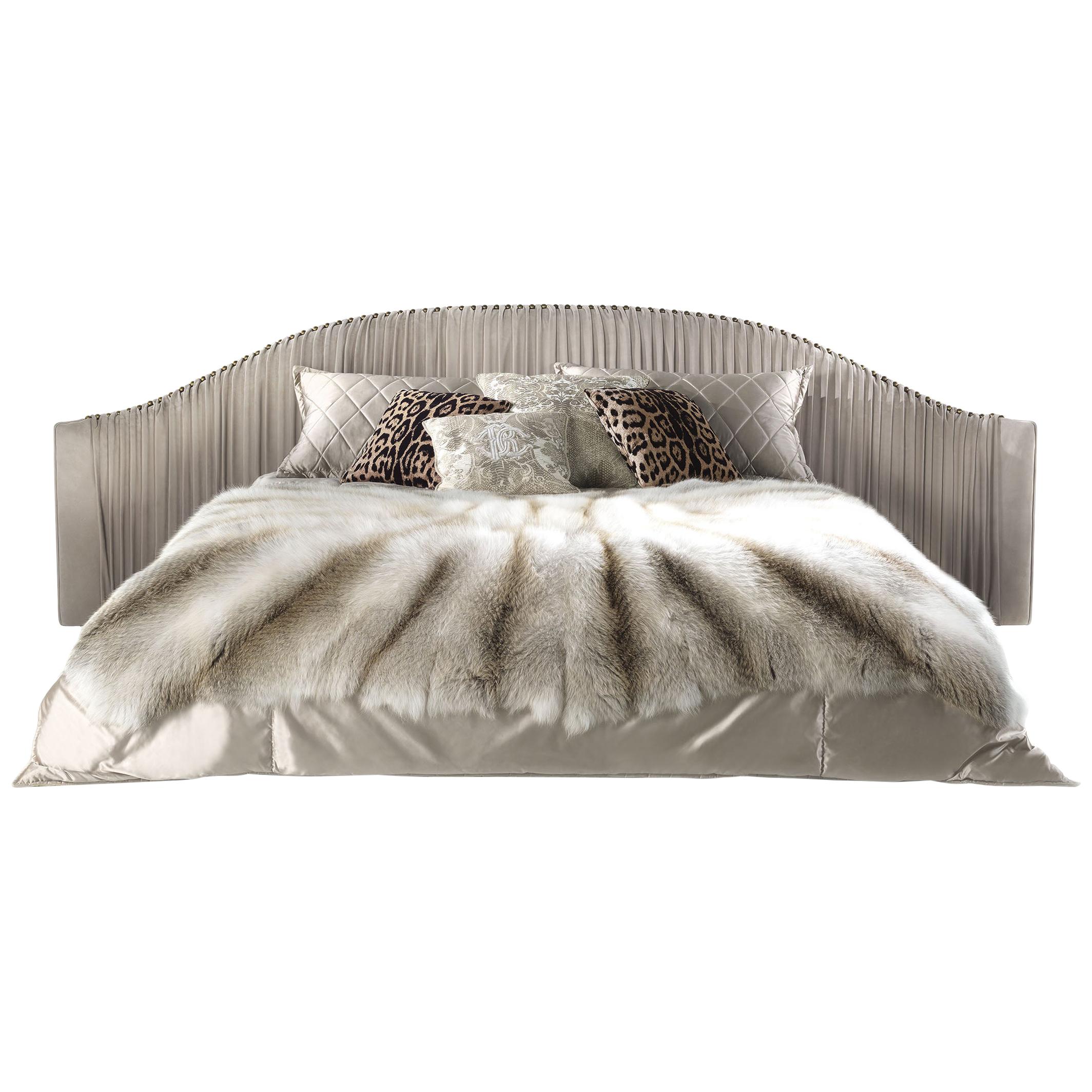 21st Century Sharpei Bed in Leather by Roberto Cavalli Home Interiors