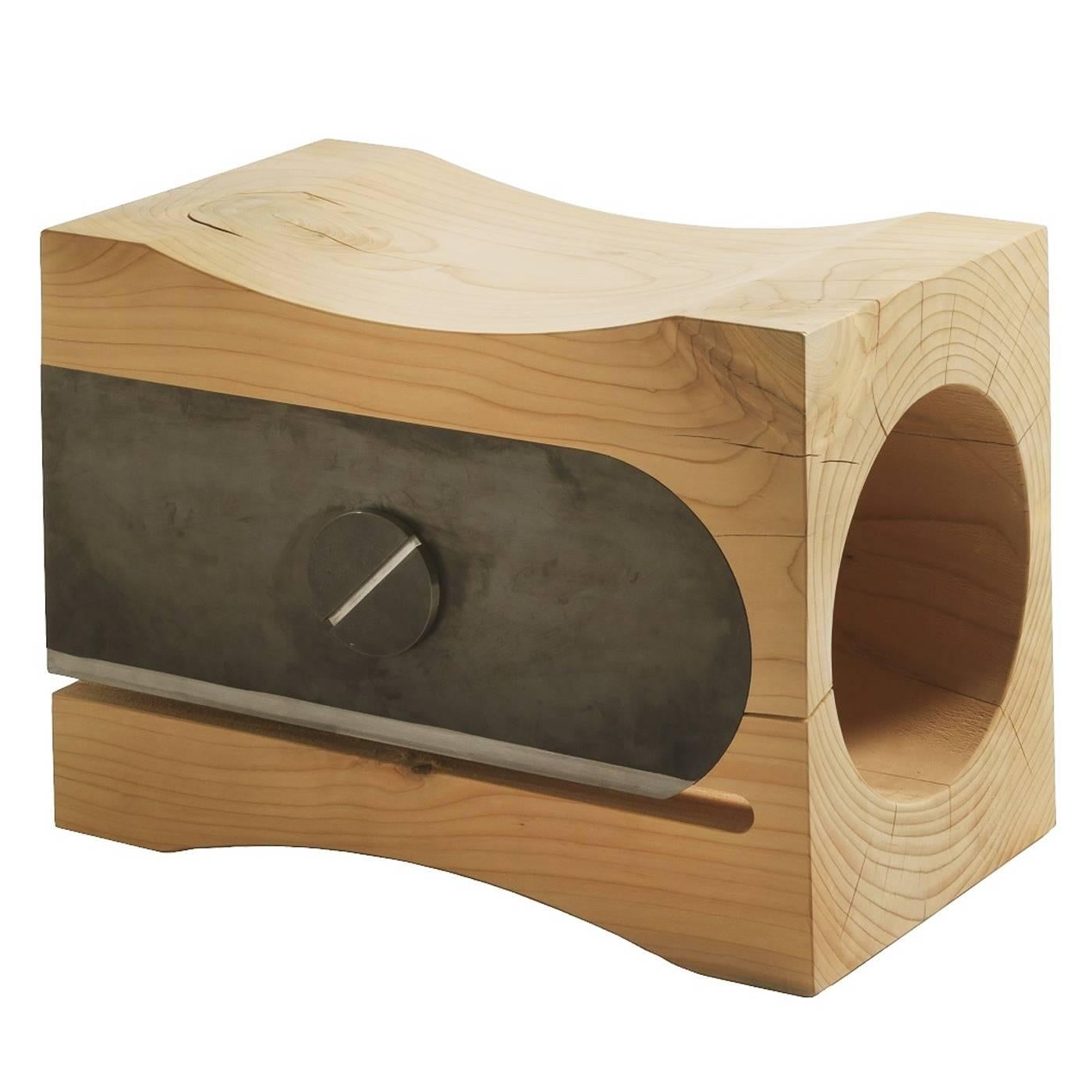 Stool sharpener all made in solid cedar wood
perfumed machined from a single cedar trunk.
Big pencil sharpener with detail in metal. Made
from completely natural cedar wood, hand-crafted.
Solid cedar wood include movement, 
cracks and changes in