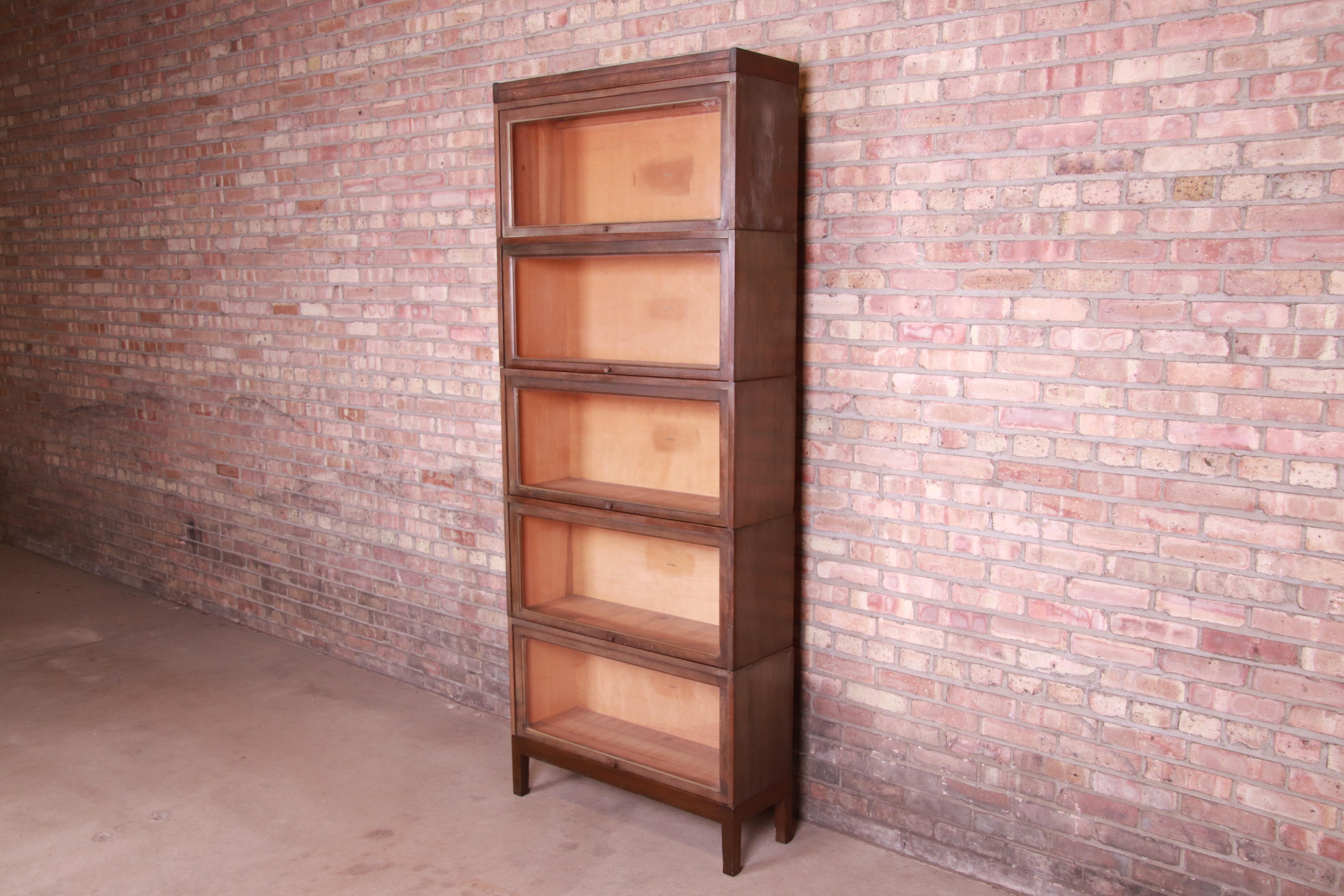 American Shaw Walker Arts & Crafts Five-Stack Barrister Bookcase, Circa 1920s
