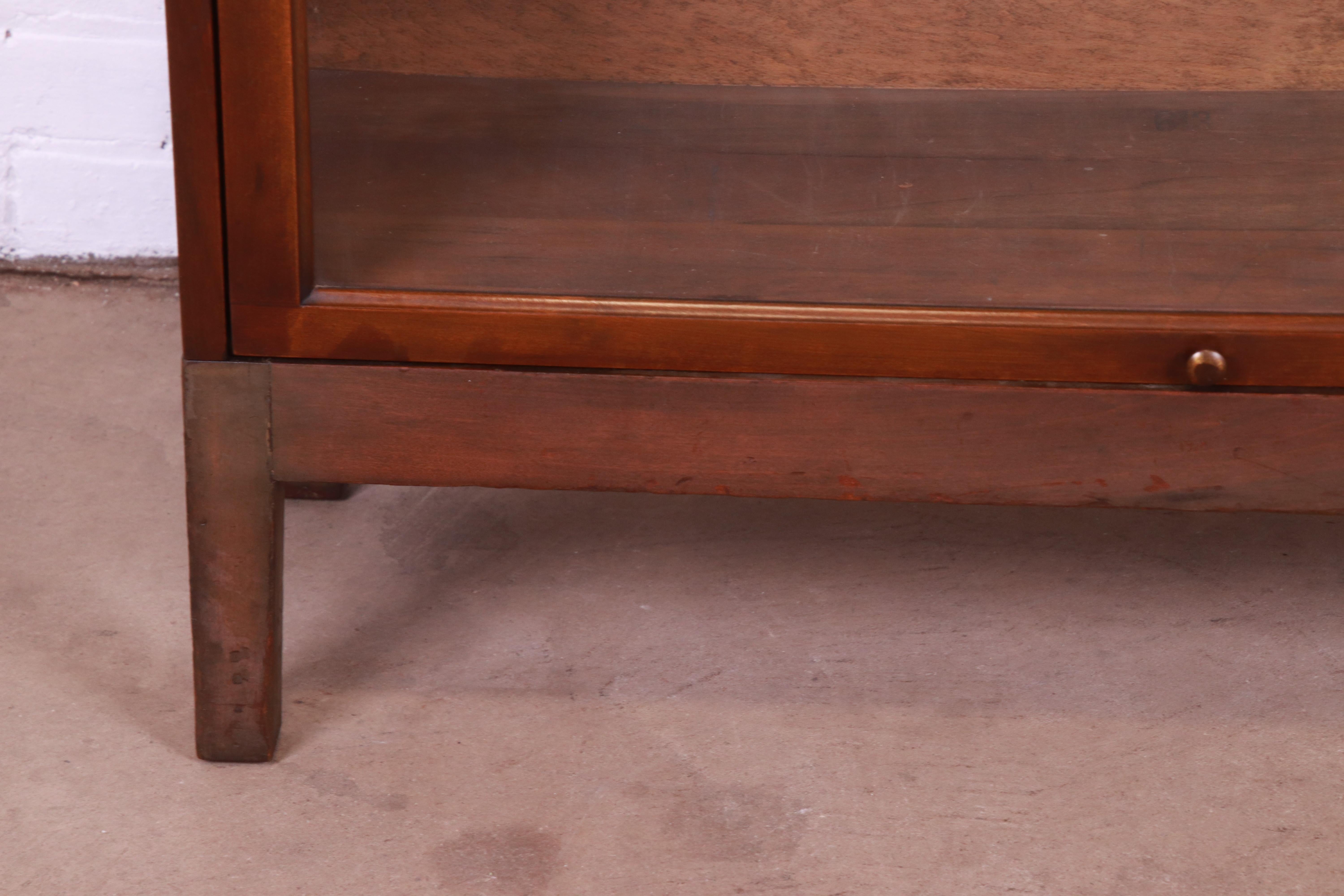 Shaw Walker Arts & Crafts Four-Stack Barrister Bookcase, circa 1920s 2