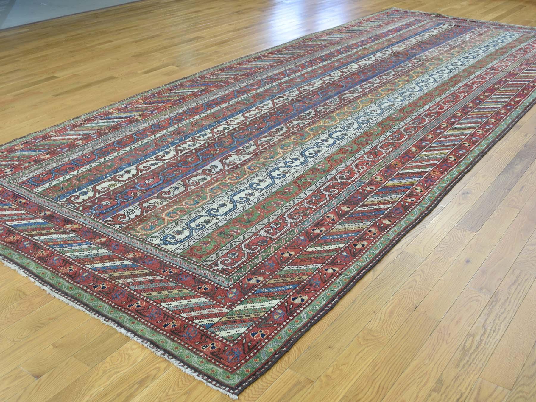 Schal Design 1900 Antiker Nordwest Persischer Breiter Läufer Teppich (Stammeskunst) im Angebot