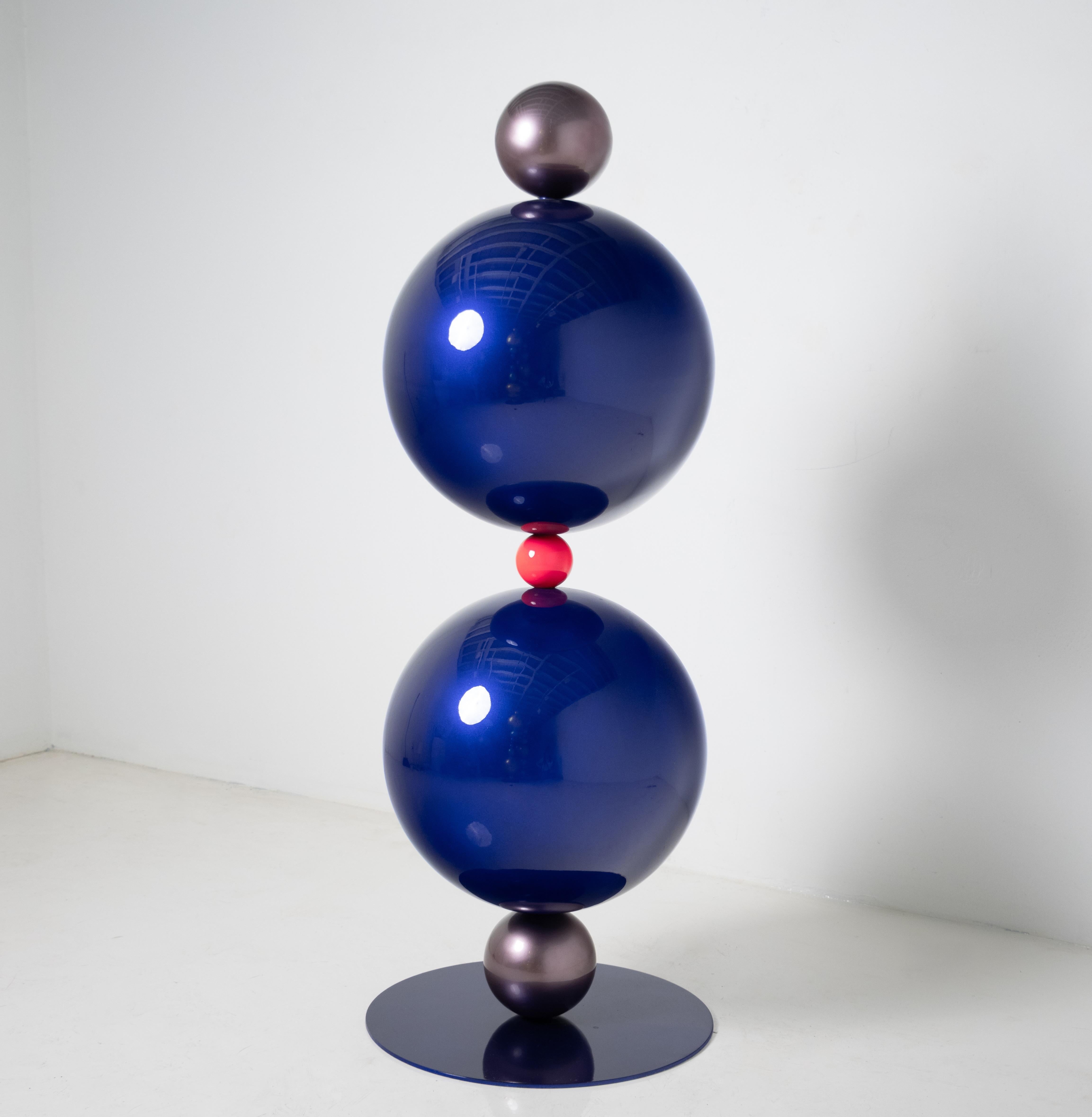 Scultura astratta "Dust & Daydreams" di Shawn Kolodny, 68" x 24" x 24".