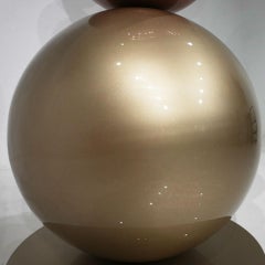 Abstrakte Skulptur „Infinite Caramel“ 56" x 12" x 12" in von Shawn Kolodny