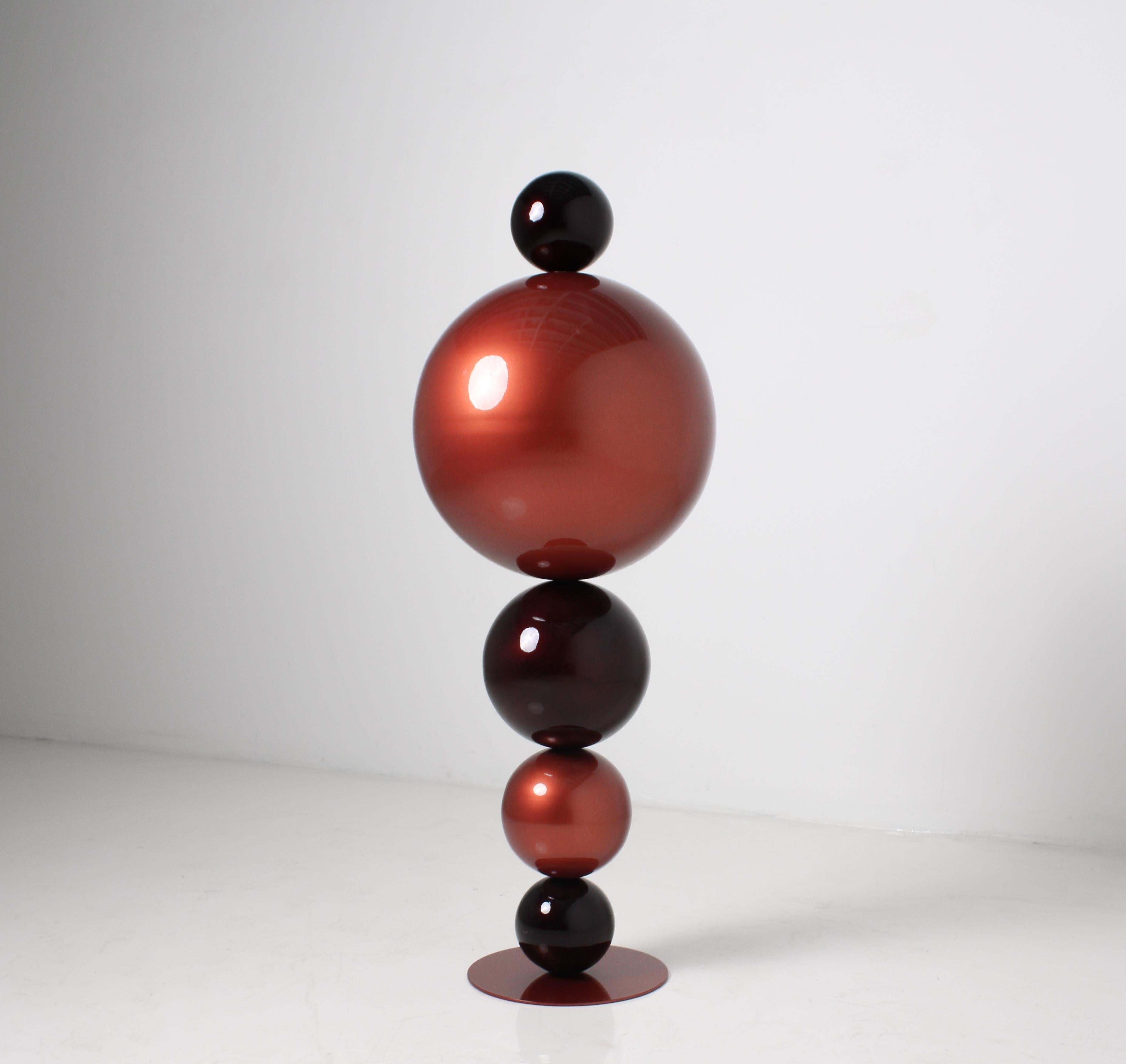 "Molten Axis" Abstract Sculpture 48" x 18" x 18" in by Shawn Kolodny

Medium: Steel and Automotive Paint

Creating art to reflect the times we live in, Kolodny creates art for our short attention spans, a distracted society. He boils the current