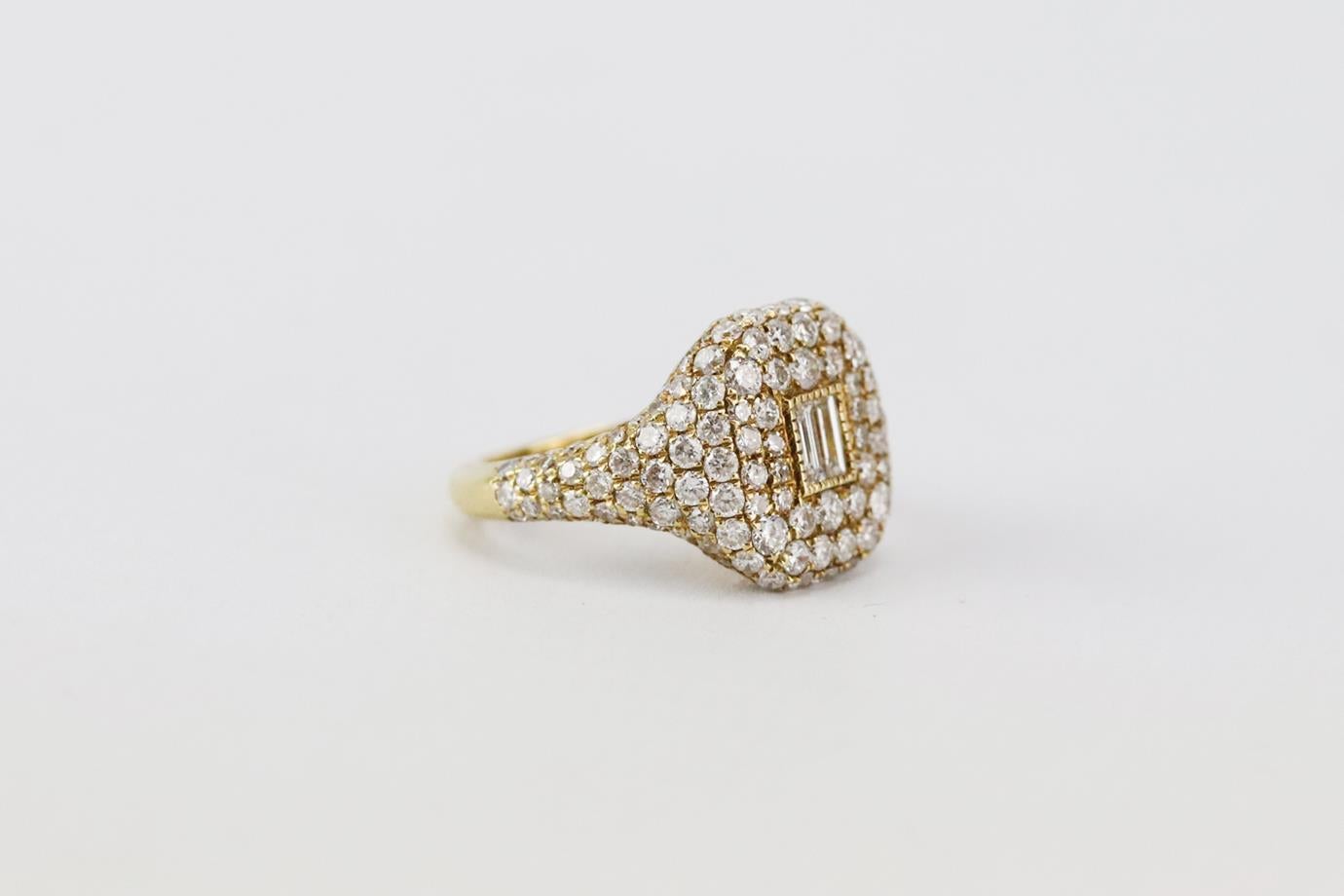 SHAY 18k yellow gold and baguette diamond pinky ring. Made from 18k yellow-gold with pave diamonds and two baguette diamonds in the centre. Yellow-gold. Does not come with box or dustbag. Ring Size: 13 mm
