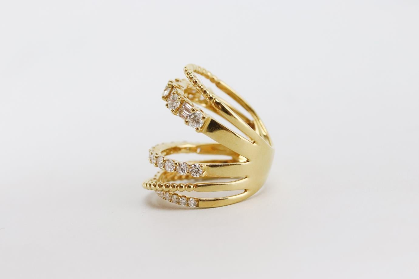 Shay 18K Yellow Gold And Open Mixed Diamond Ring 16 MM  In Excellent Condition For Sale In London, GB