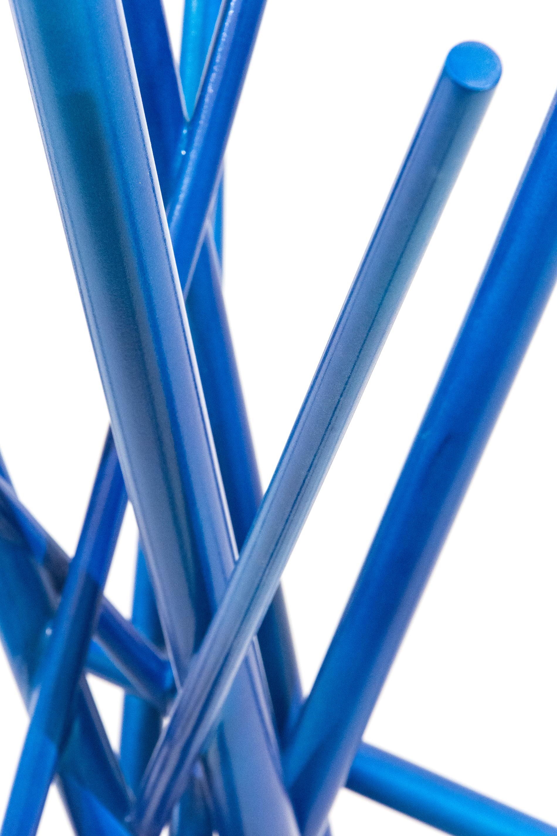 Blaue Klappbare Maquette – helle, geometrische abstrakte, bemalte Holzskulptur im Angebot 2