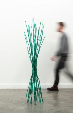 Interlace Green - Zeitgenössische Stahlskulptur, 2010er, 20x69 in