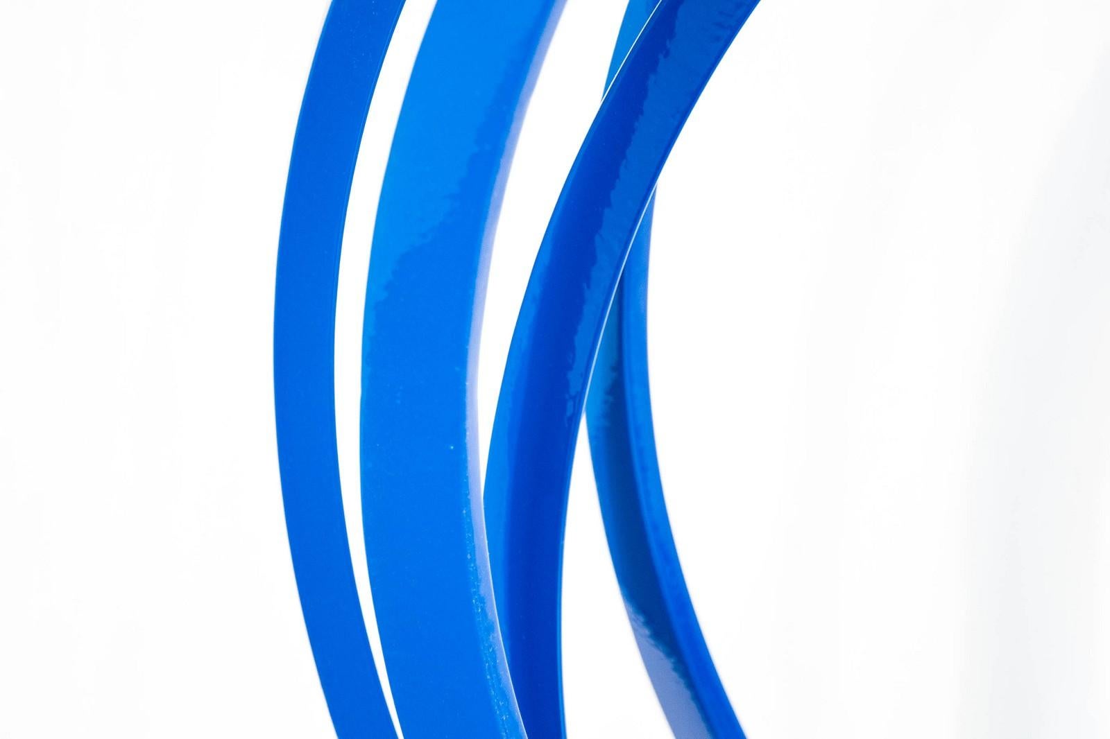 Round & Round Blue - glossy, circles, steel, geometric abstract wall sculpture - Contemporary Sculpture by Shayne Dark