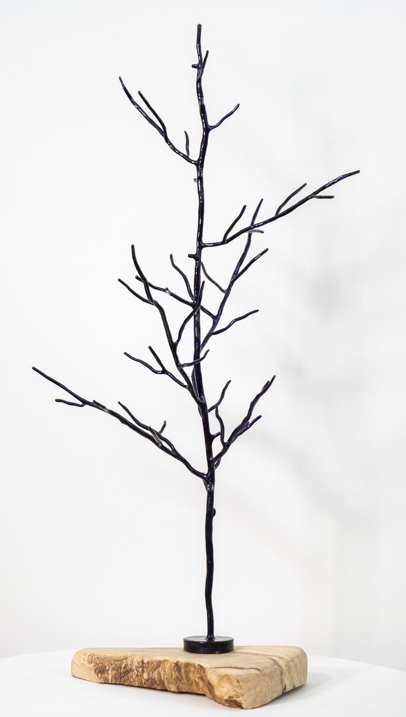 Figurative Sculpture di Shayne Dark - Winter-Purple Tree - scultura figurativa, contemporanea, in acciaio verniciato a polvere