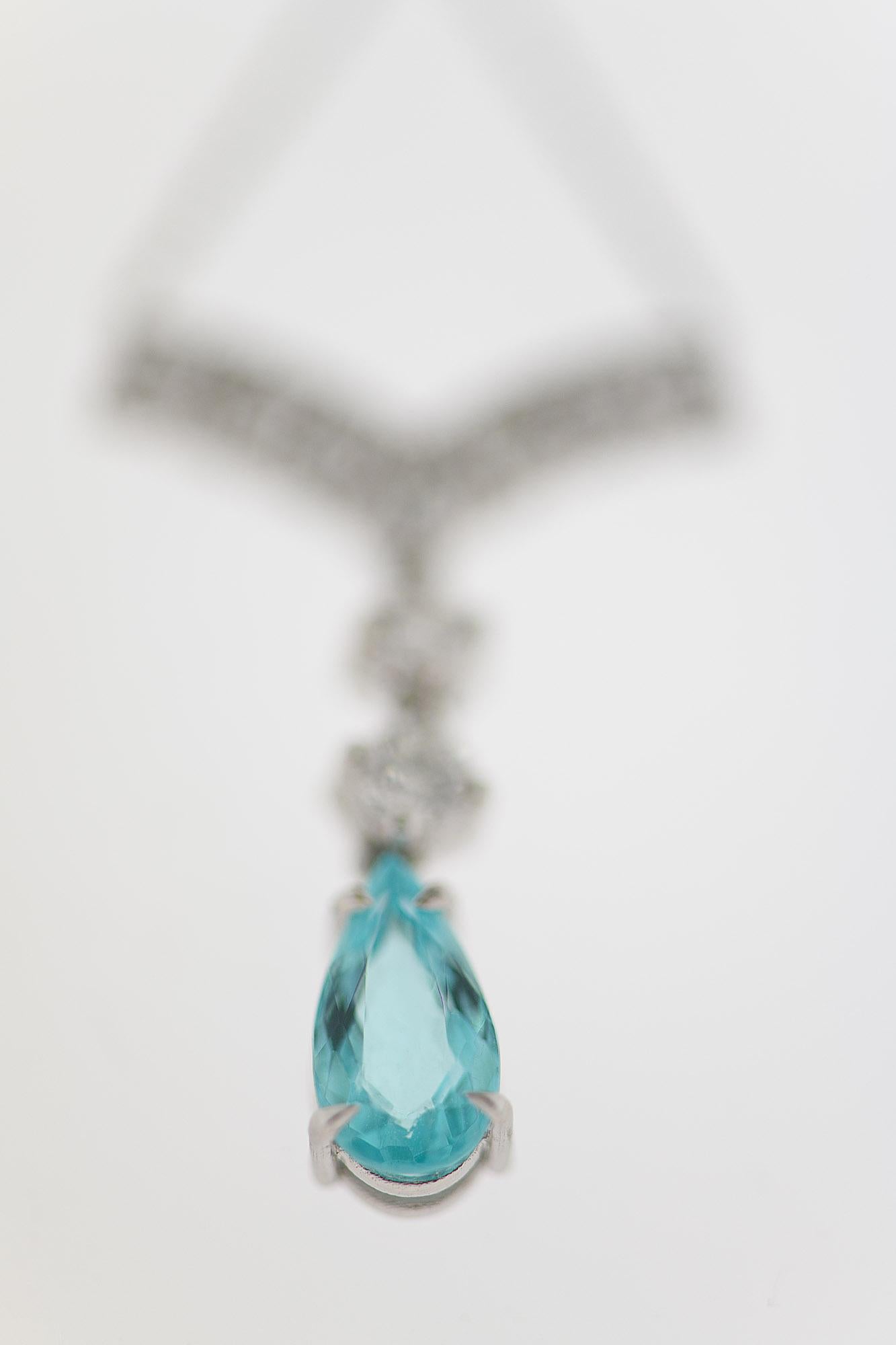 Donna “SHE !” Love Collection Earrings 18k White Gold, Brilliants & Paraïba Tourmaline in vendita