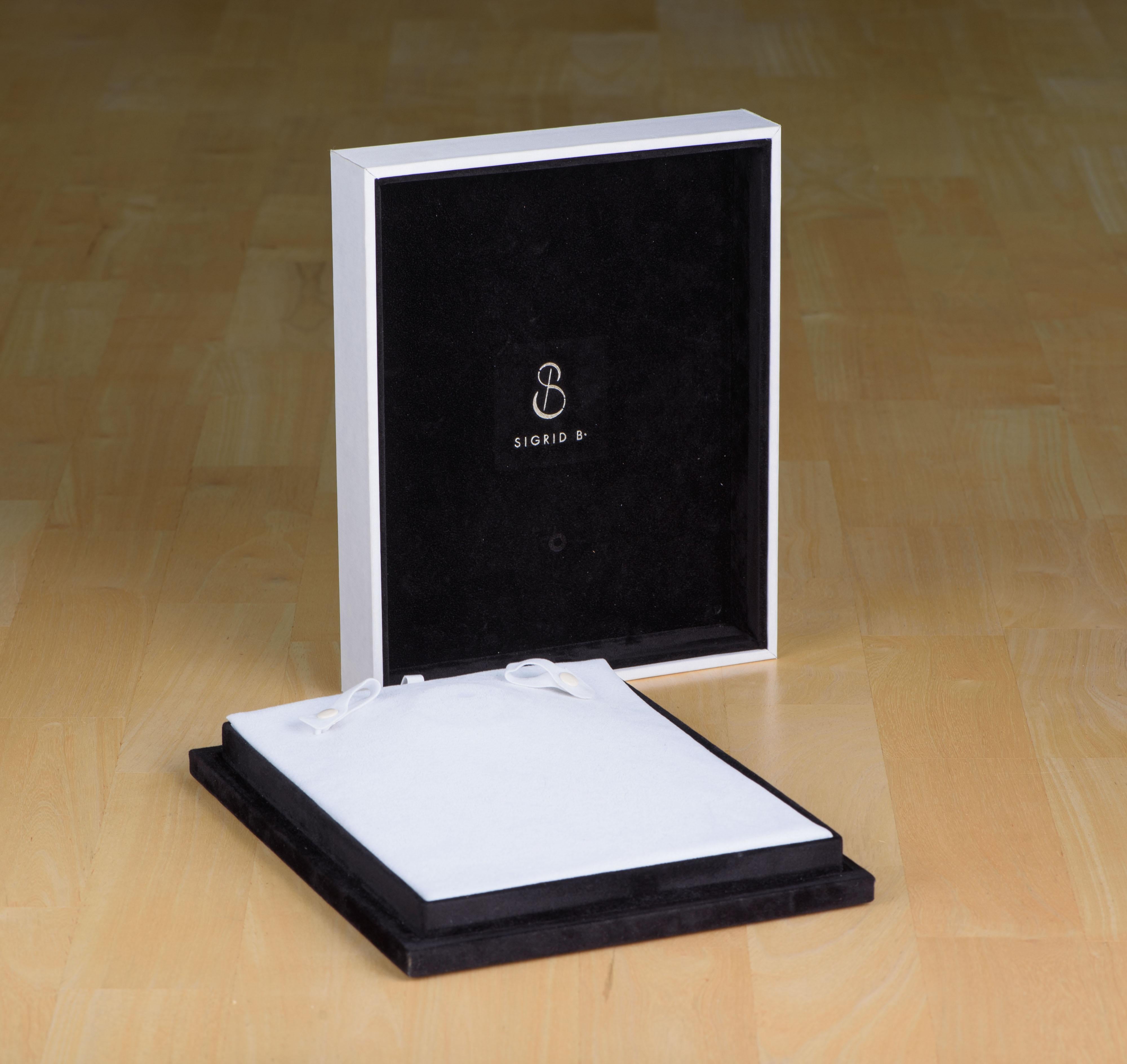 “SHE !” Love Collection Necklace 18k White Gold, Brilliants & Paraïba Tourmaline im Angebot 6