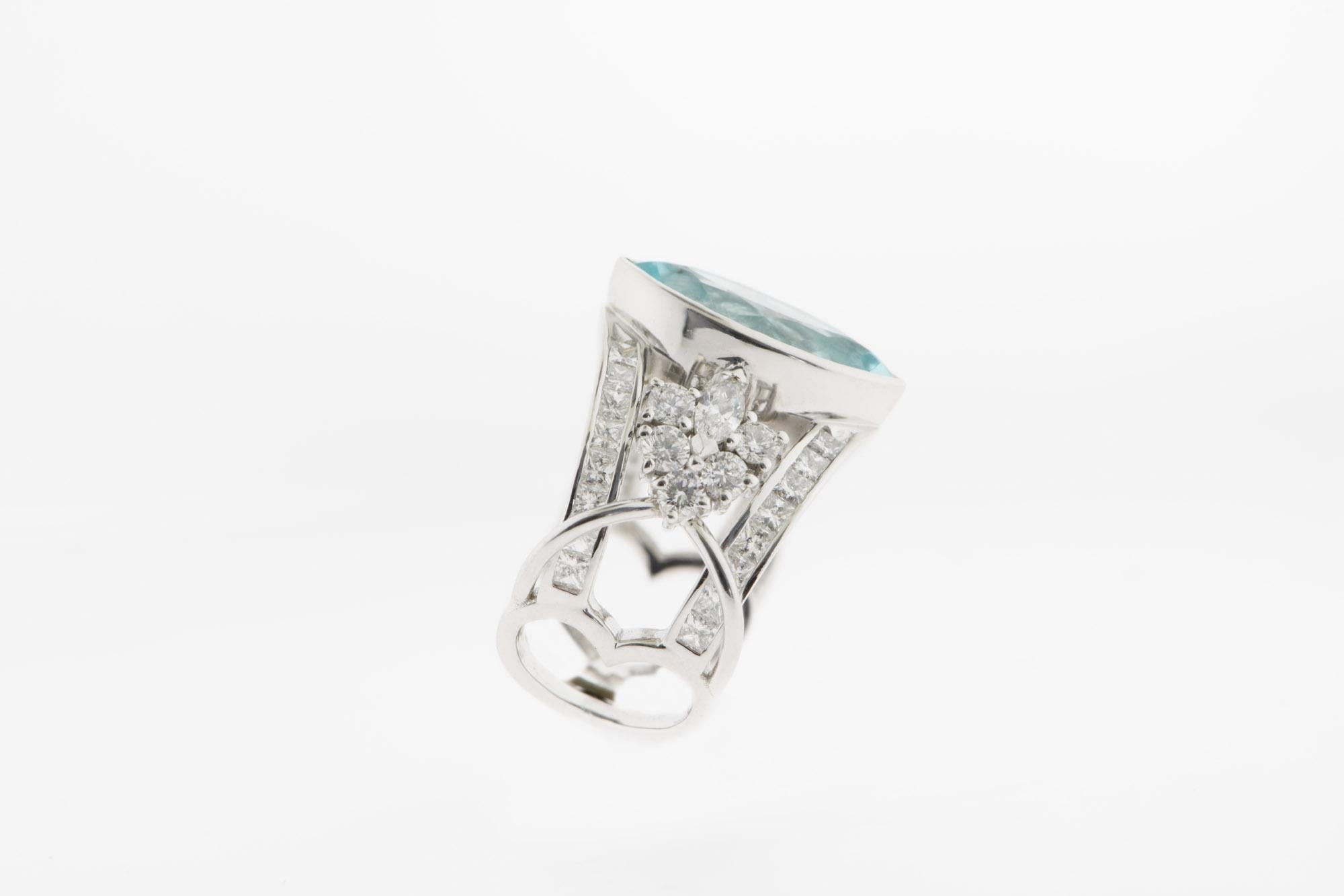 “SHE !” Love Collection Necklace 18k White Gold, Brilliants & Paraïba Tourmaline im Angebot 3