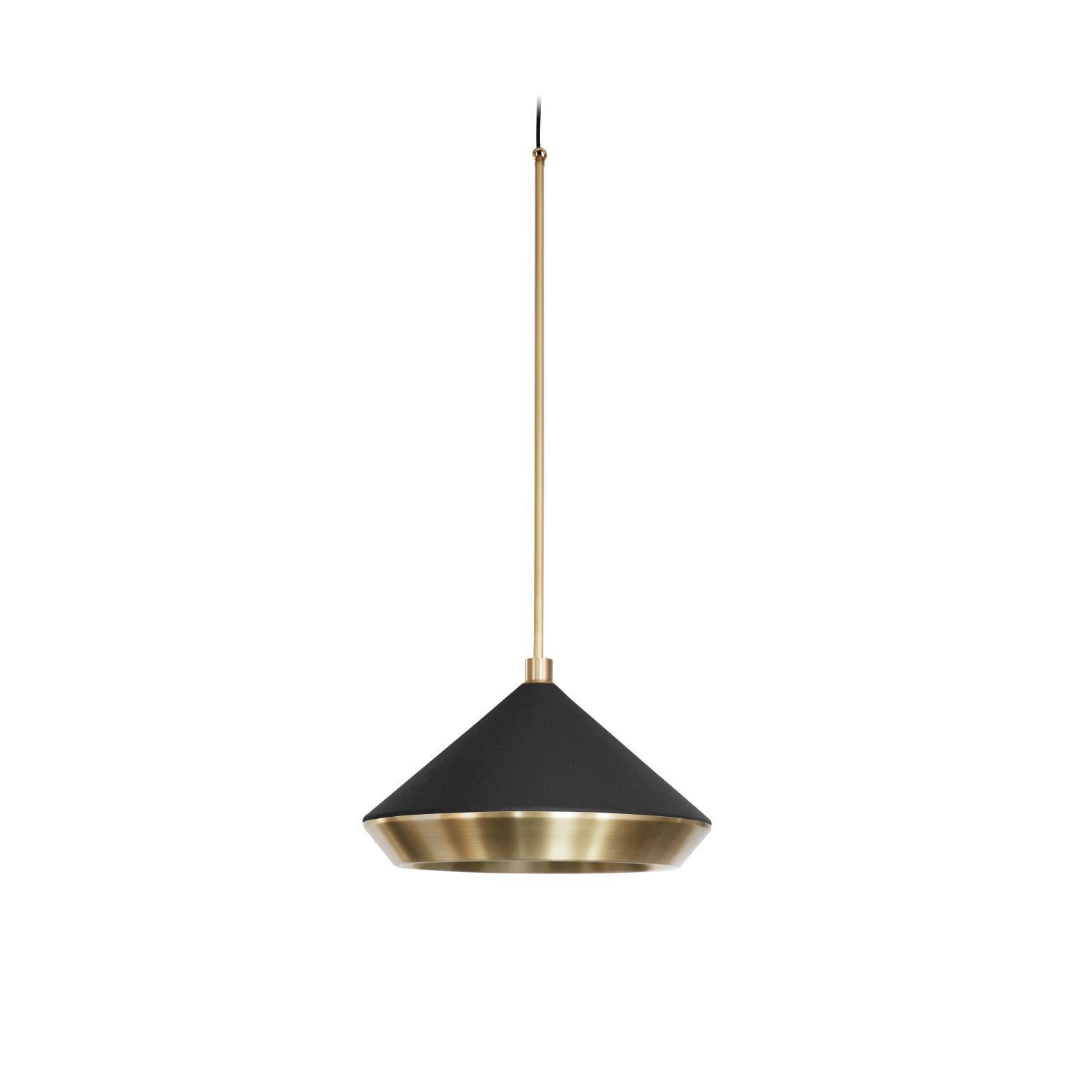 Shear pendant light XL- brass - black by Bert Frank
Dimensions: 30 x 50 cm
Materials: Brass

When Adam Yeats and Robbie Llewellyn founded Bert Frank in 2013 it was a meeting of minds and the start of a collaborative creative partnership with