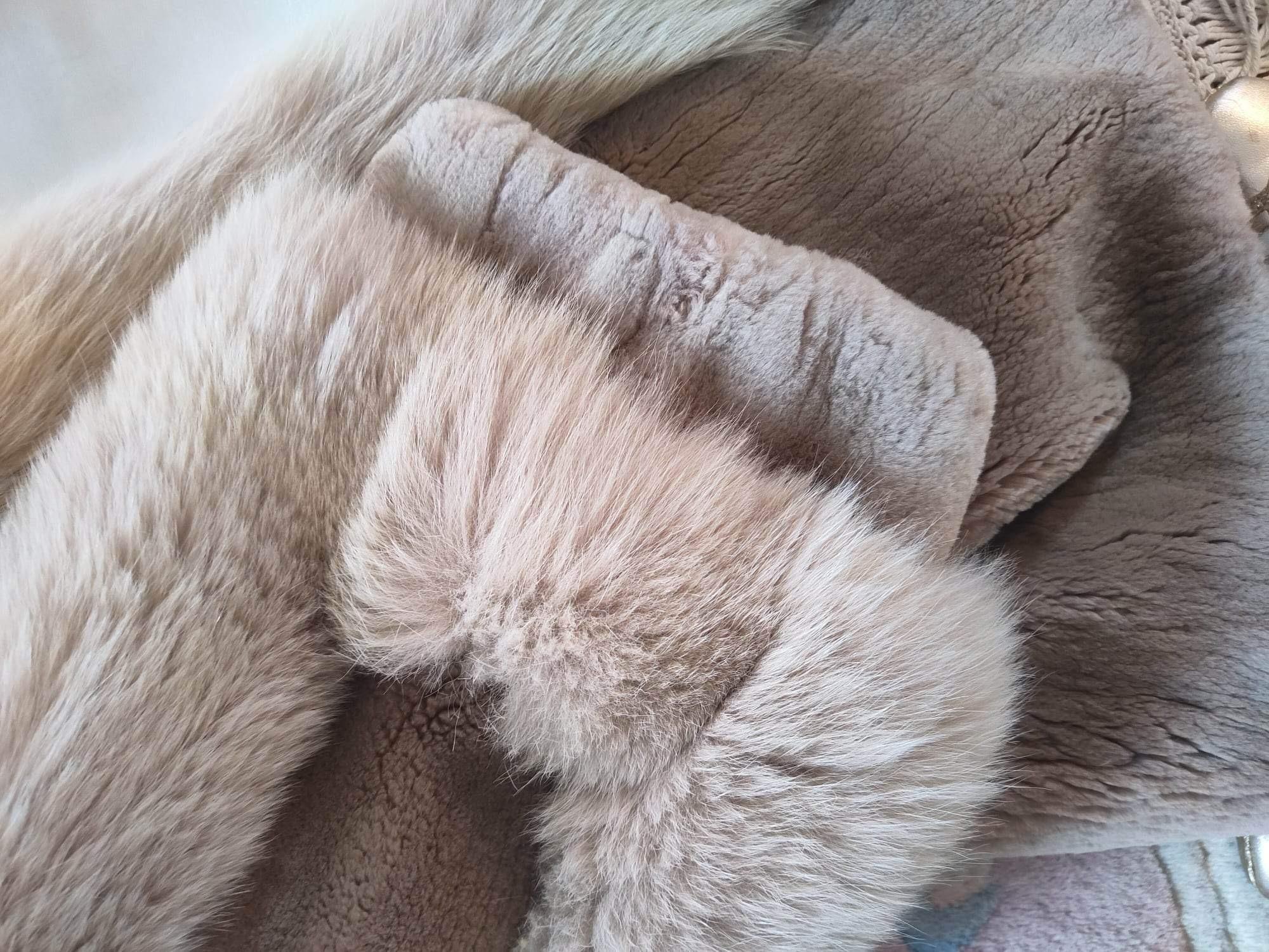 Mantel aus geschorenem Biberpelz mit Pelzbesatz (Größe 8-M) im Angebot 6