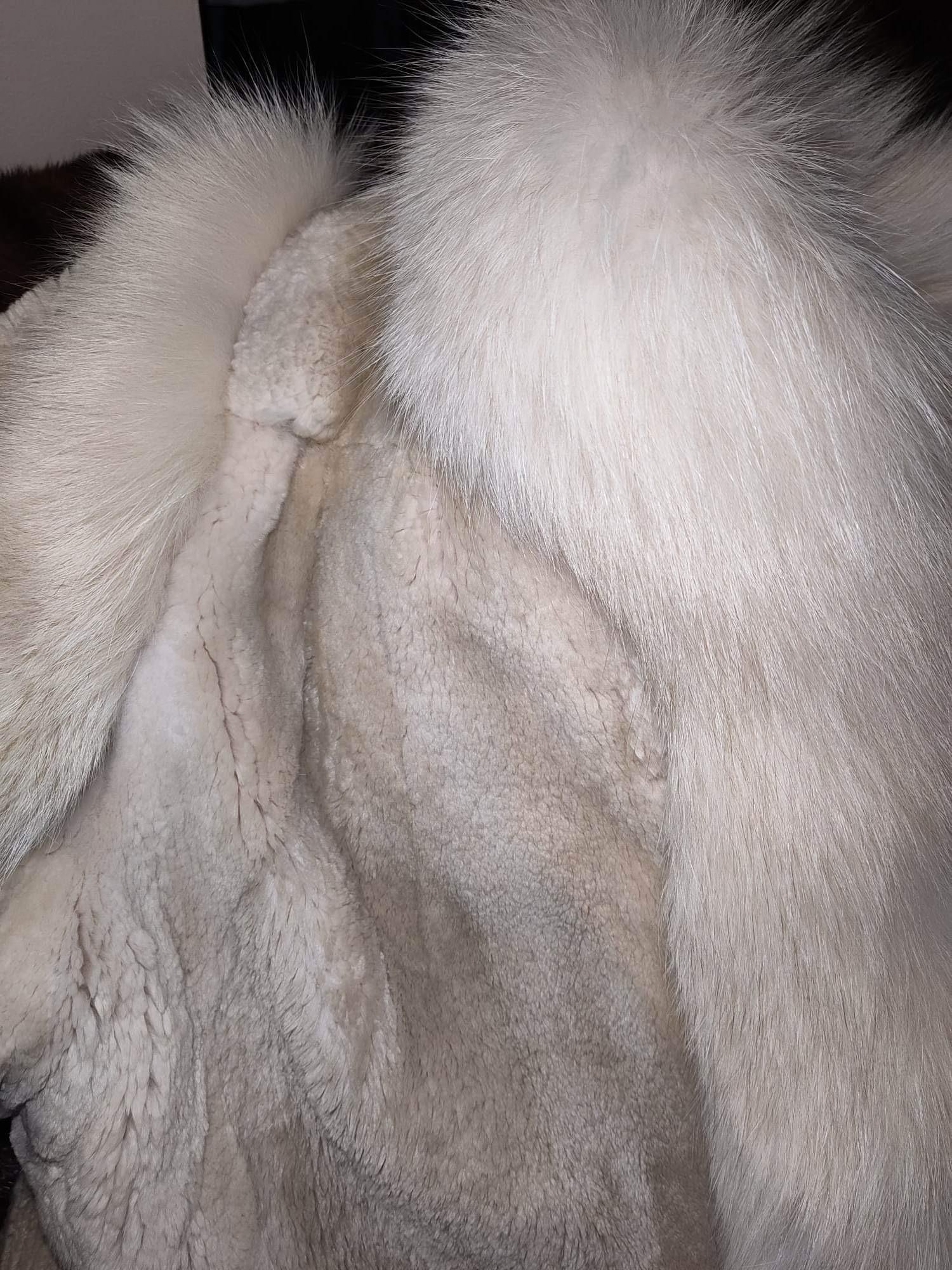 Manteau en fourrure de castor tondu avec bordure en fourrure (Taille 8-M) en vente 6