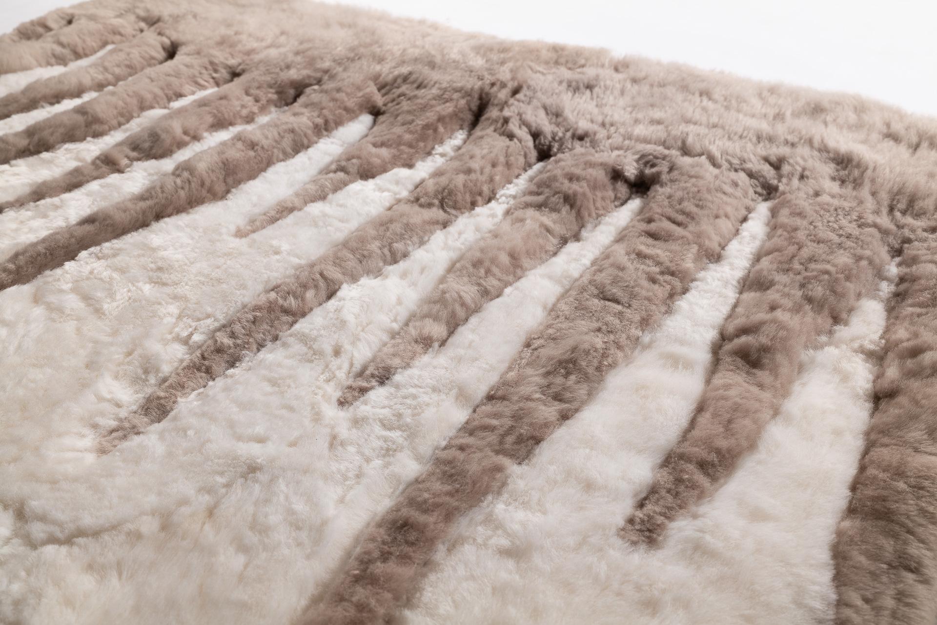 French White and Beige Shearling Rug - ICICLE - Handmade in France For Sale
