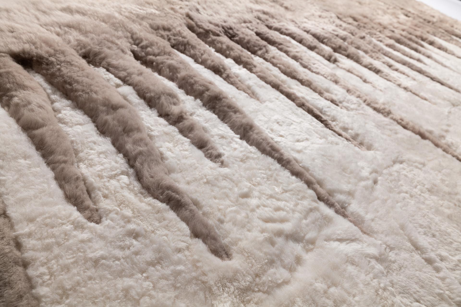 Hand-Crafted White and Beige Shearling Rug - ICICLE - Handmade in France For Sale