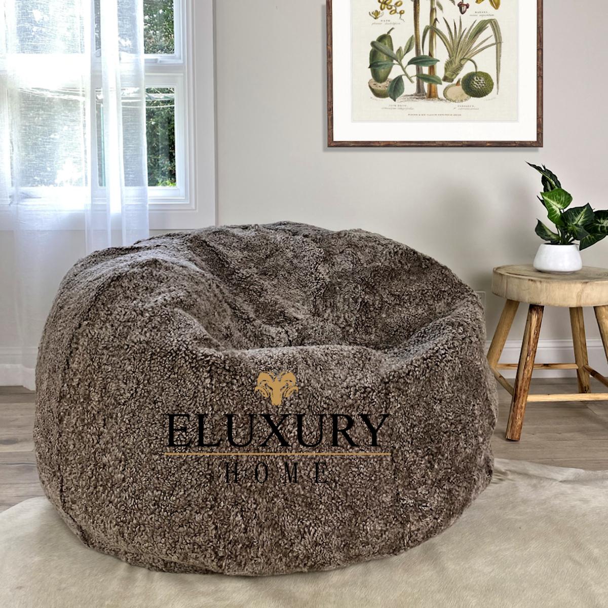 This shearling sheepskin bean bag chair is the must-have sheepskin bean bag is for anyone who wants to live in ultimate natural comfort. Refined and minimalistic featuring a tight curl and short pile wool in a mottled two tone colour tone but also