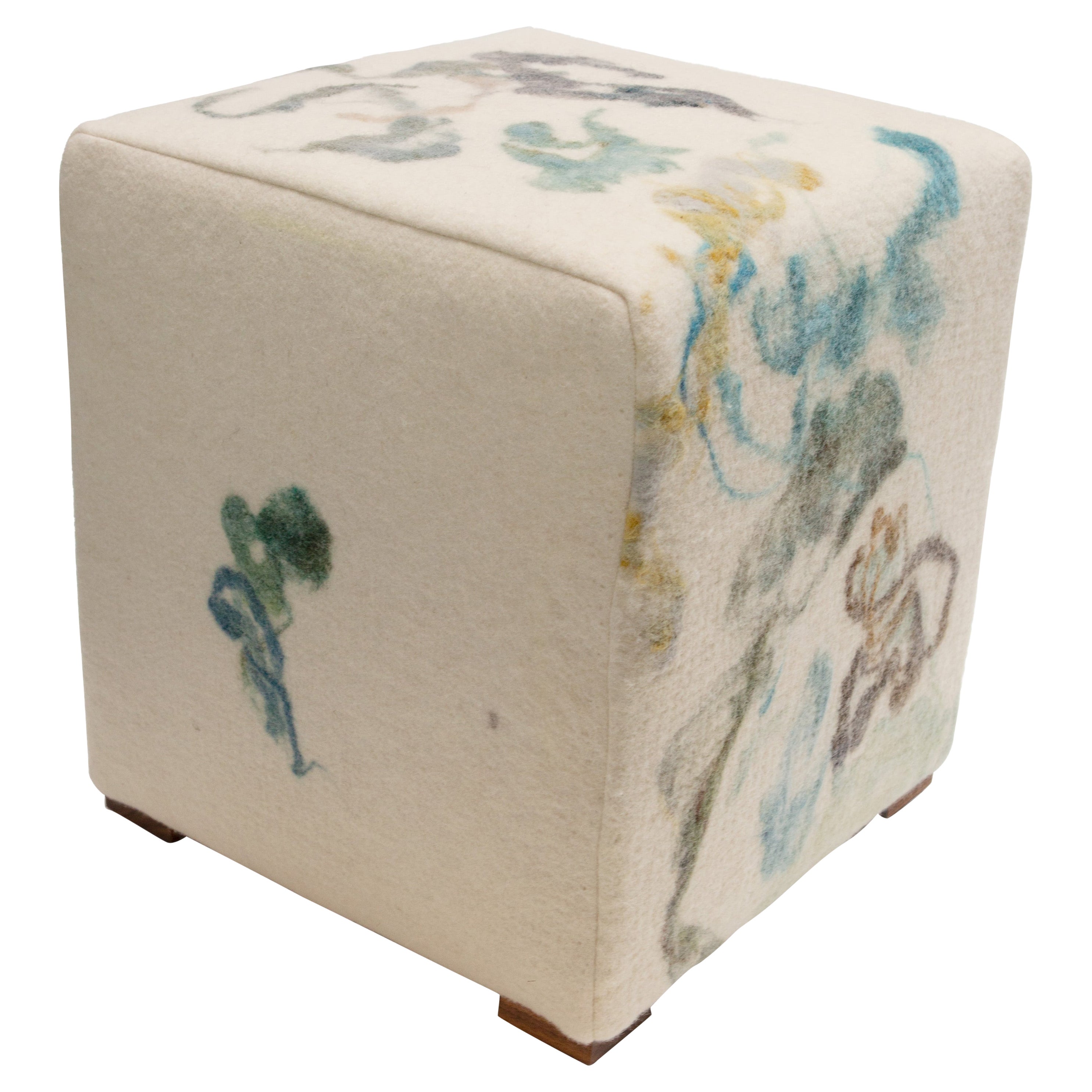 Cube de mouton en laine feutrée botanique, par JG Switzer