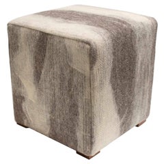 Sheep Cube in Shetland Grey von JG Switzer