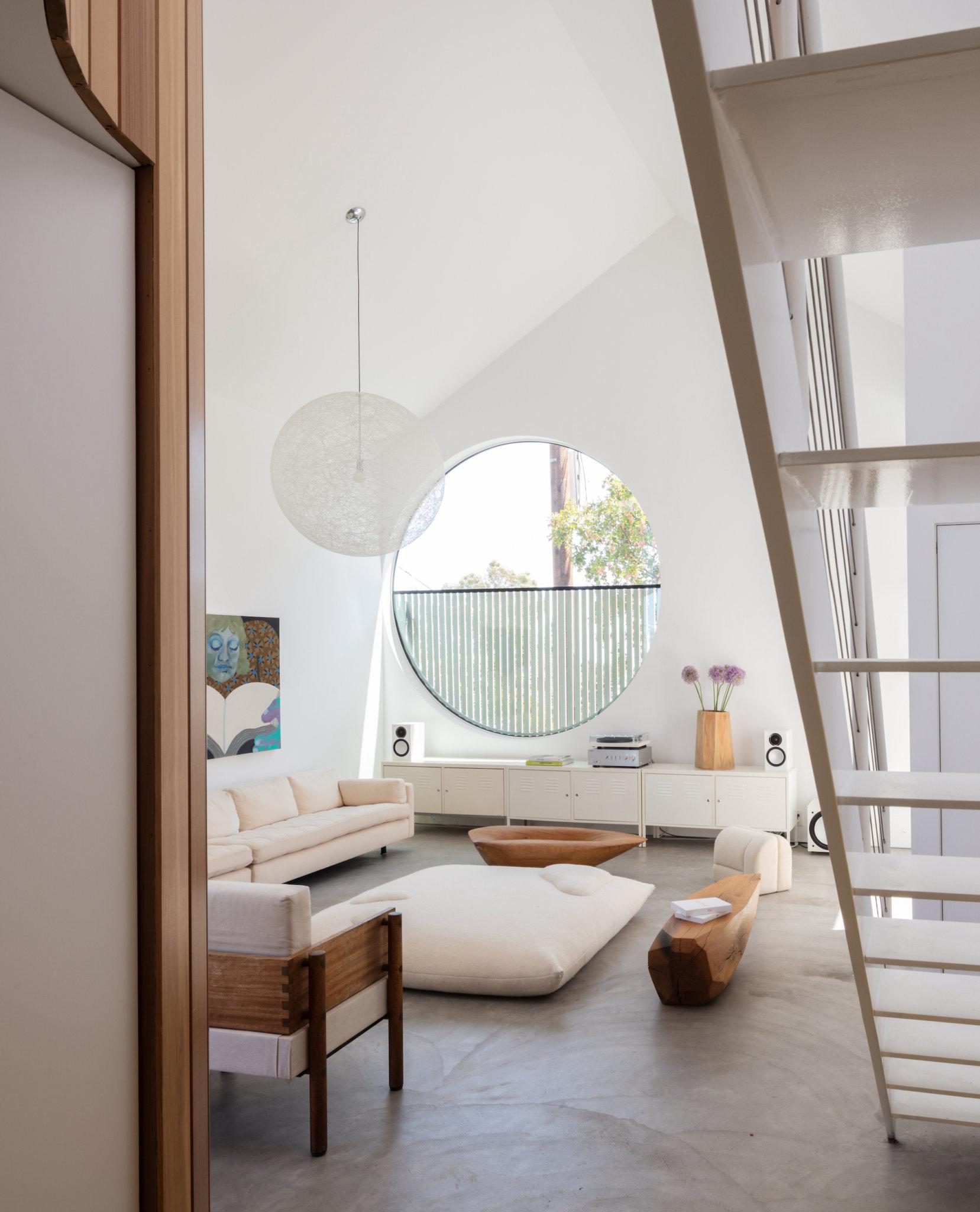 Moderne Coussin de sol mouton Studio Ahead - Crème en vente