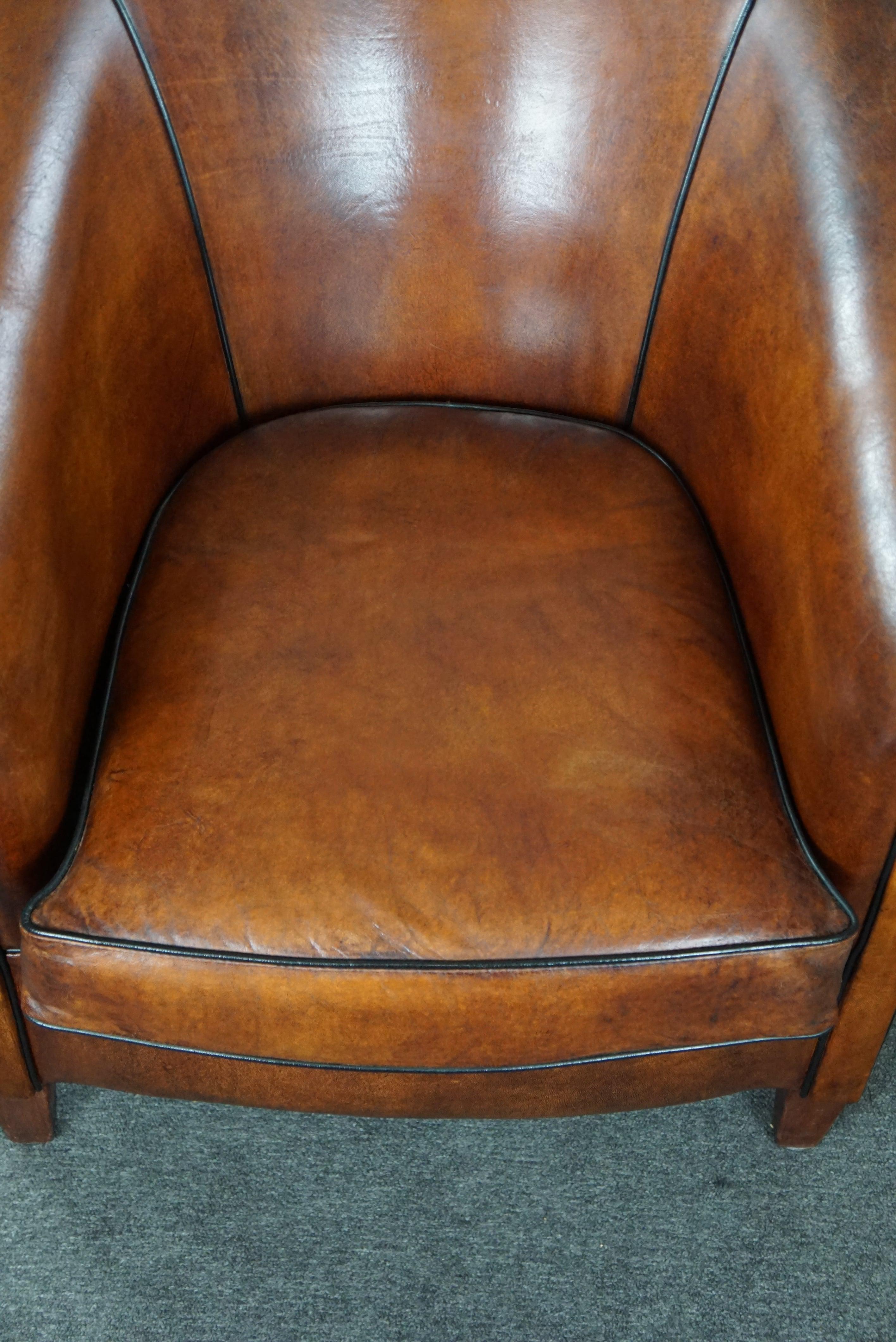 Late 20th Century Sheep leather club clubchair in very good condition For Sale