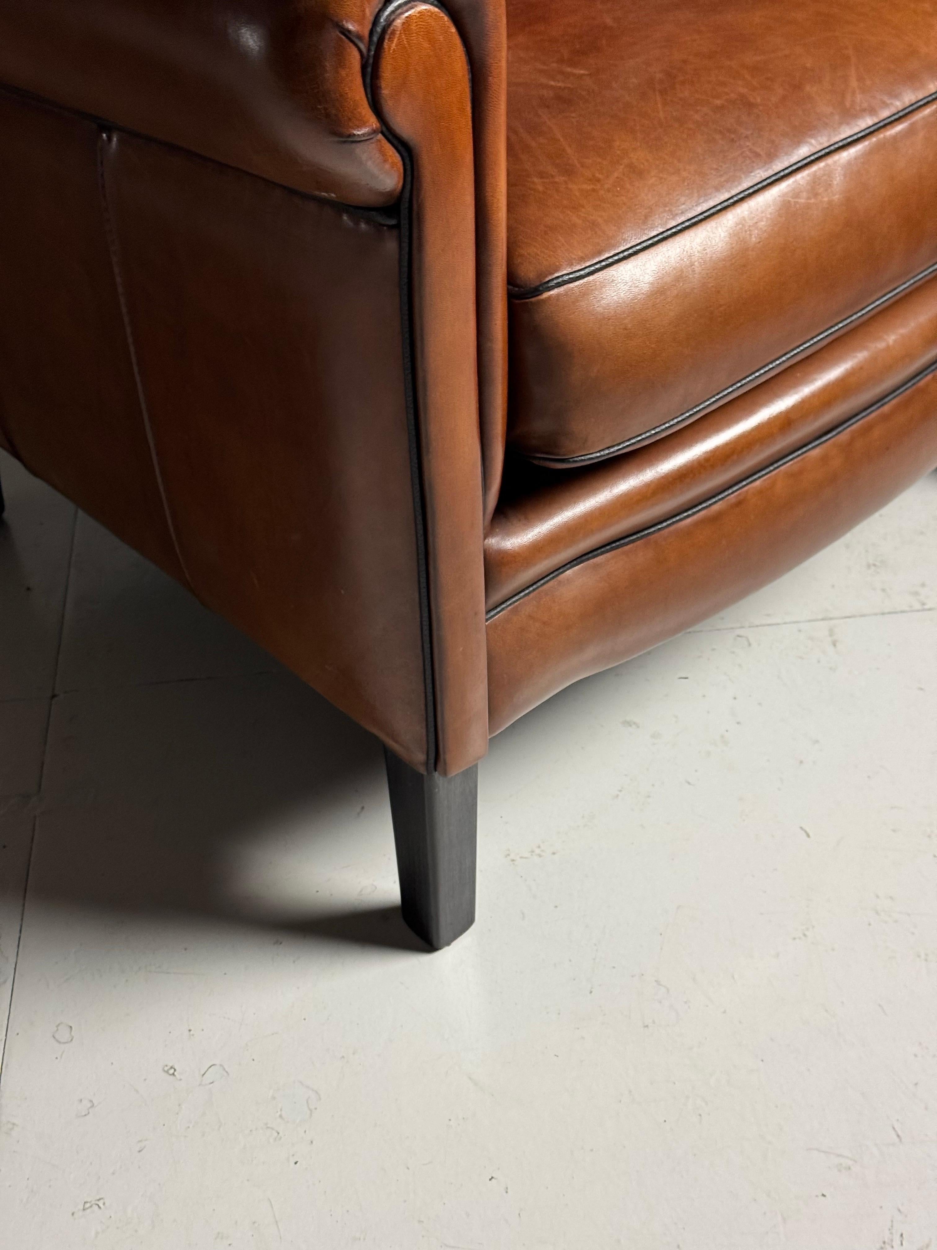 Poltrona wingback in pelle di pecora in vendita 6